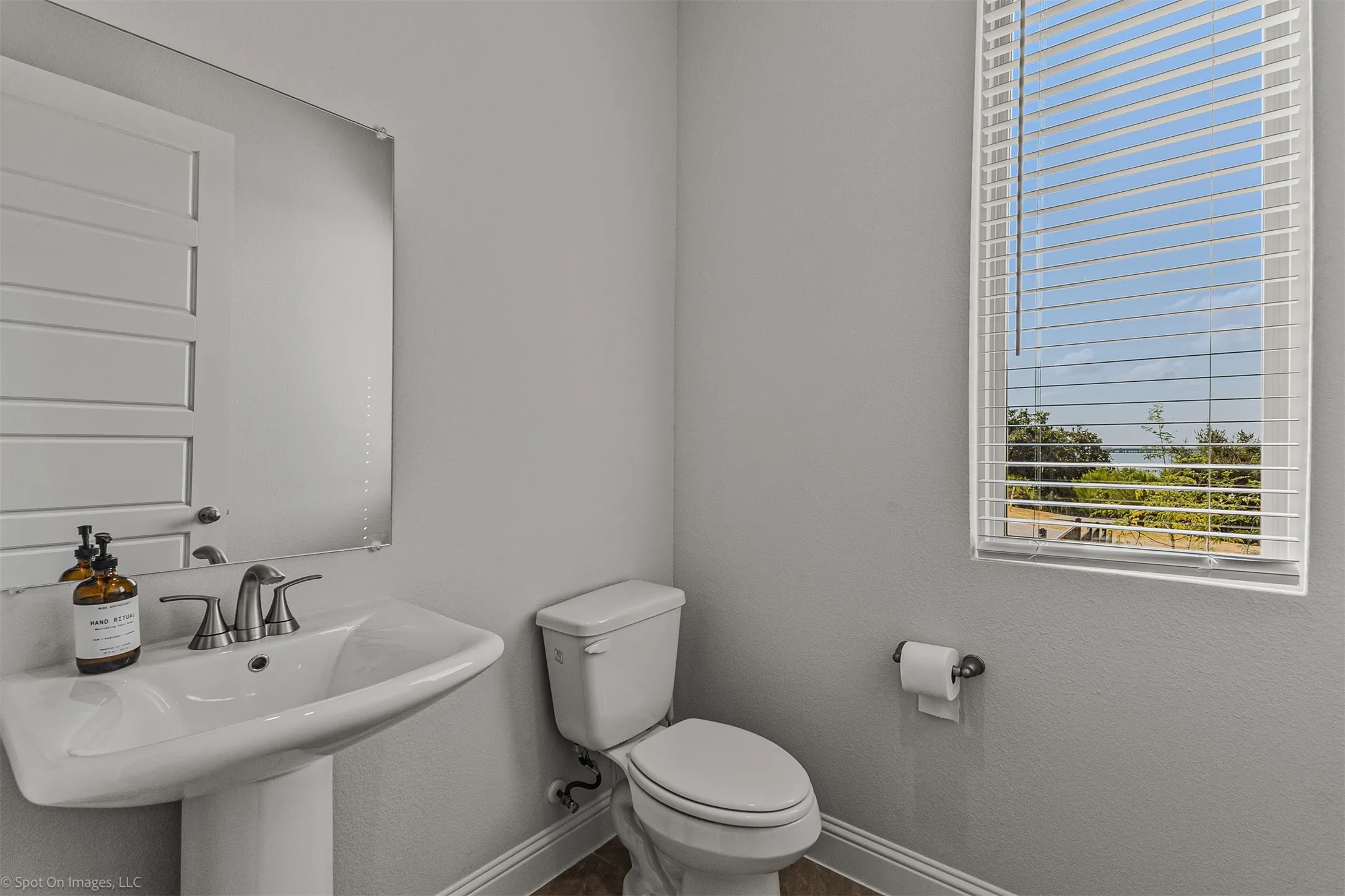 Single Family Residence For Rent in Dallas County , 2209 Sunset Boulevard, Rowlett, Texas 75088, 3 Bedroom, 4 Bathroom, 2 Garage spaces, 3,683 Sqft, built in 2024, mls#21391298, Real Estate Agent in Rowlett, Homes For Rent in Dallas county, Homes For Rent in Rowlett, Realtor in Rowlett Texas, Real Estate Brokerage Independent Realty Texas, Luminita Cordes Realtor