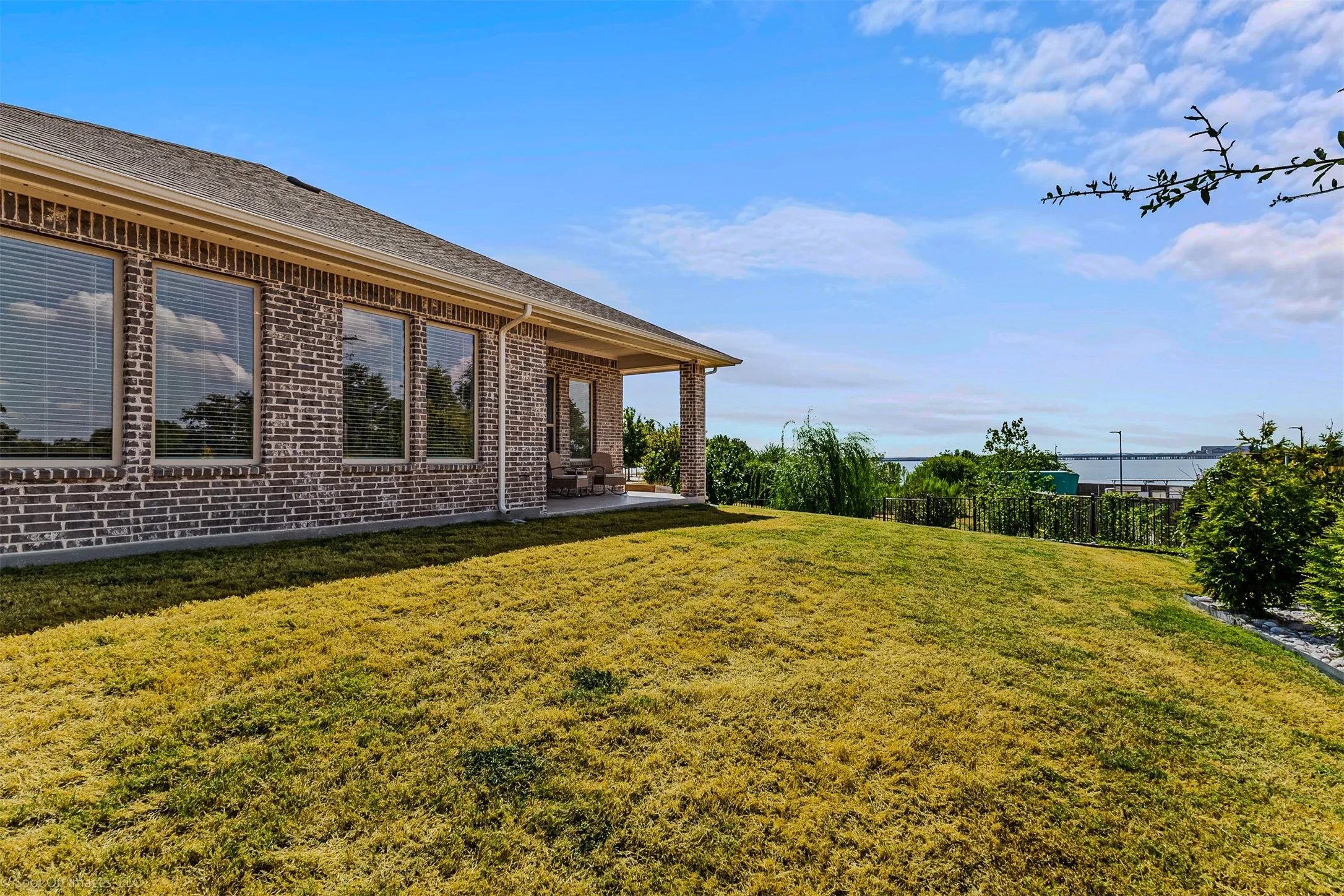 Single Family Residence For Rent in Dallas County , 2209 Sunset Boulevard, Rowlett, Texas 75088, 3 Bedroom, 4 Bathroom, 2 Garage spaces, 3,683 Sqft, built in 2024, mls#21391298, Real Estate Agent in Rowlett, Homes For Rent in Dallas county, Homes For Rent in Rowlett, Realtor in Rowlett Texas, Real Estate Brokerage Independent Realty Texas, Luminita Cordes Realtor
