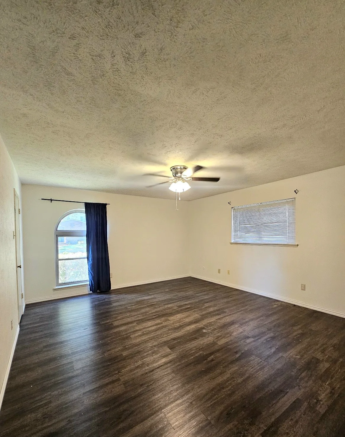 Single Family Residence For Rent