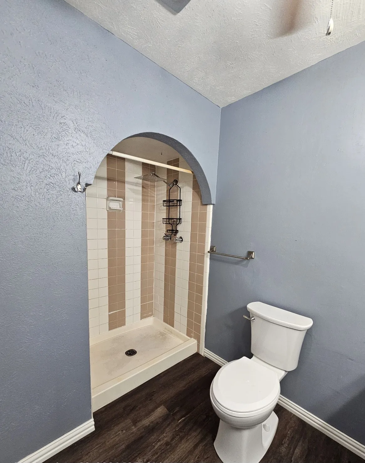 Single Family Residence For Rent in Denton County , 5061 Pemberton Lane, The Colony, Texas 75056, 4 Bedroom, 2 Bathroom, 1 Garage spaces, 1,946 Sqft, built in 1975, mls#21396752, Real Estate Agent in The Colony, Homes For Rent in Denton county, Homes For Rent in The Colony, Realtor in The Colony Texas, Real Estate Brokerage Independent Realty Texas, Luminita Cordes Realtor