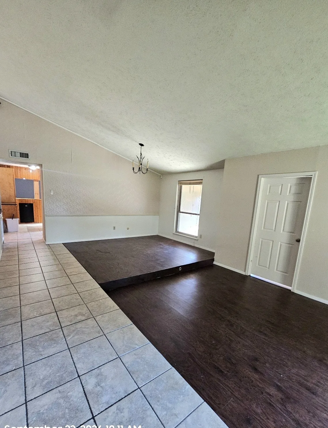 Single Family Residence For Rent in Denton County , 5061 Pemberton Lane, The Colony, Texas 75056, 4 Bedroom, 2 Bathroom, 1 Garage spaces, 1,946 Sqft, built in 1975, mls#21396752, Real Estate Agent in The Colony, Homes For Rent in Denton county, Homes For Rent in The Colony, Realtor in The Colony Texas, Real Estate Brokerage Independent Realty Texas, Luminita Cordes Realtor