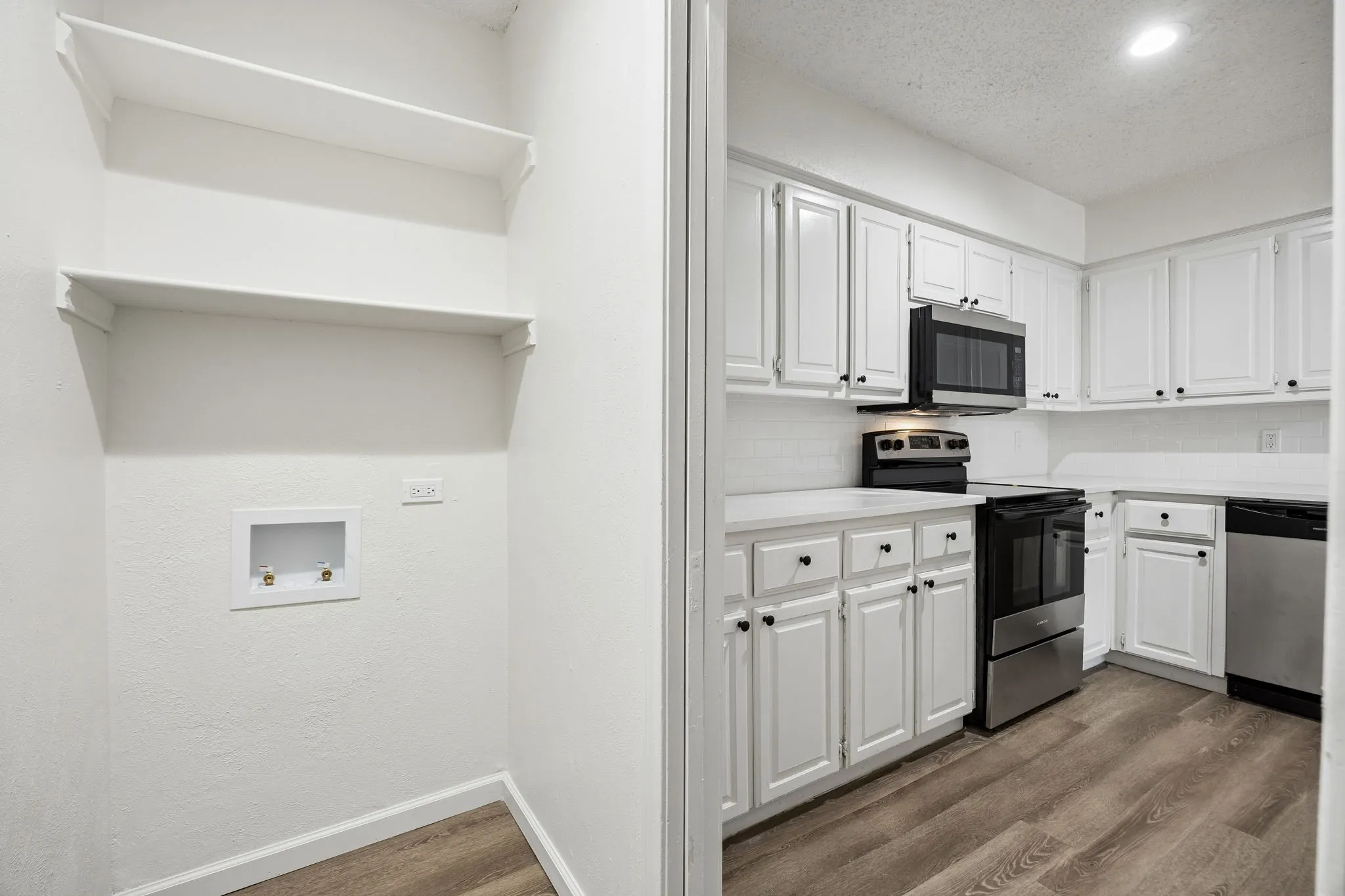 Duplex For Sale in Dallas County , 4733-4735 Berridge Lane, Dallas, Texas 75227, 6 Bedroom, 4 Bathroom, 4 Garage spaces, 0 Sqft, built in 1984, mls#21396749, Real Estate Agent in Dallas, Homes For Sale in Dallas county, Homes For Sale in Dallas, Realtor in Dallas Texas, Real Estate Brokerage Independent Realty Texas, Luminita Cordes Realtor