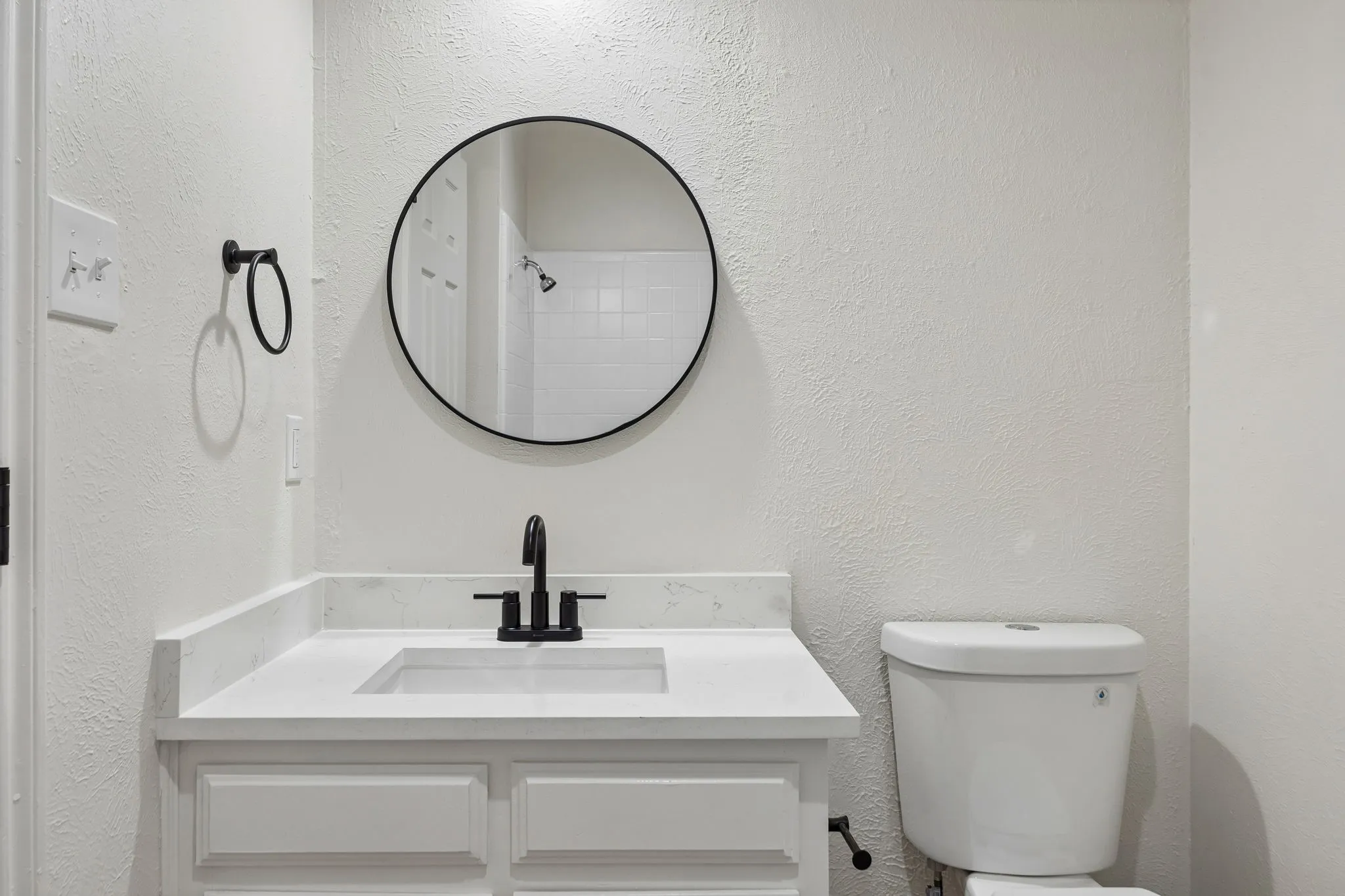 Duplex For Sale in Dallas County , 4733-4735 Berridge Lane, Dallas, Texas 75227, 6 Bedroom, 4 Bathroom, 4 Garage spaces, 0 Sqft, built in 1984, mls#21396749, Real Estate Agent in Dallas, Homes For Sale in Dallas county, Homes For Sale in Dallas, Realtor in Dallas Texas, Real Estate Brokerage Independent Realty Texas, Luminita Cordes Realtor