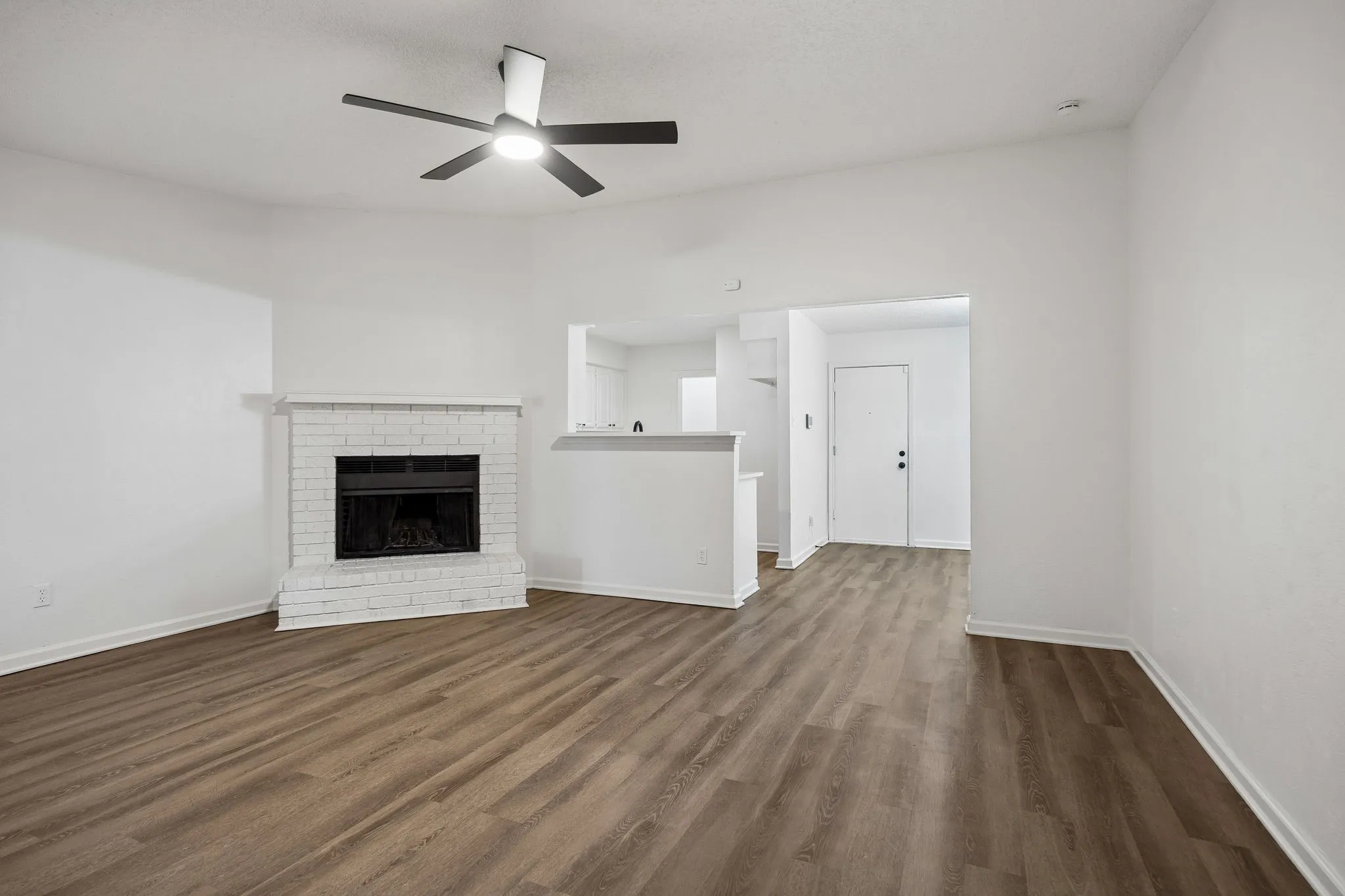 Duplex For Sale in Dallas County , 4733-4735 Berridge Lane, Dallas, Texas 75227, 6 Bedroom, 4 Bathroom, 4 Garage spaces, 0 Sqft, built in 1984, mls#21396749, Real Estate Agent in Dallas, Homes For Sale in Dallas county, Homes For Sale in Dallas, Realtor in Dallas Texas, Real Estate Brokerage Independent Realty Texas, Luminita Cordes Realtor