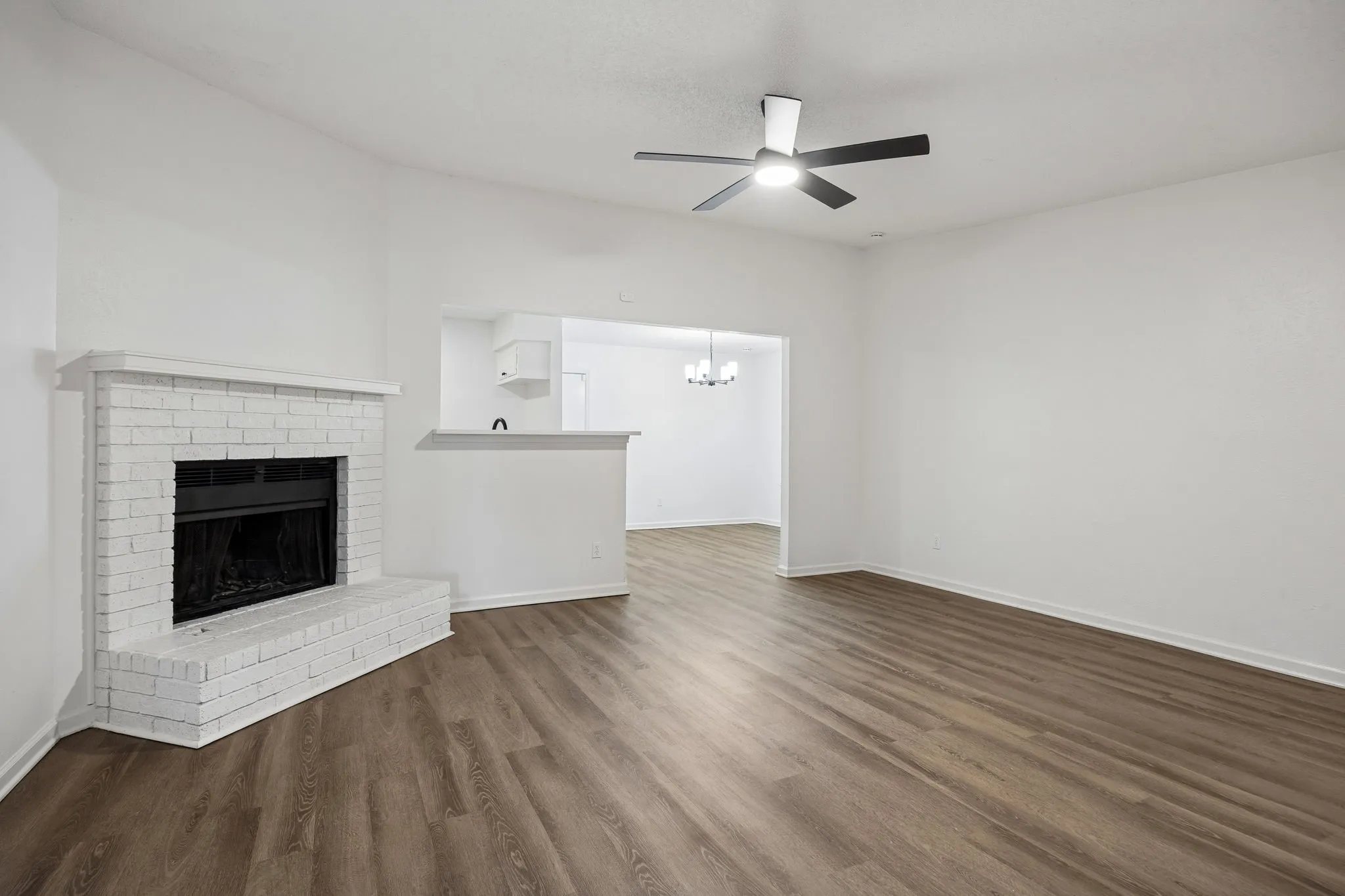 Duplex For Sale in Dallas County , 4733-4735 Berridge Lane, Dallas, Texas 75227, 6 Bedroom, 4 Bathroom, 4 Garage spaces, 0 Sqft, built in 1984, mls#21396749, Real Estate Agent in Dallas, Homes For Sale in Dallas county, Homes For Sale in Dallas, Realtor in Dallas Texas, Real Estate Brokerage Independent Realty Texas, Luminita Cordes Realtor