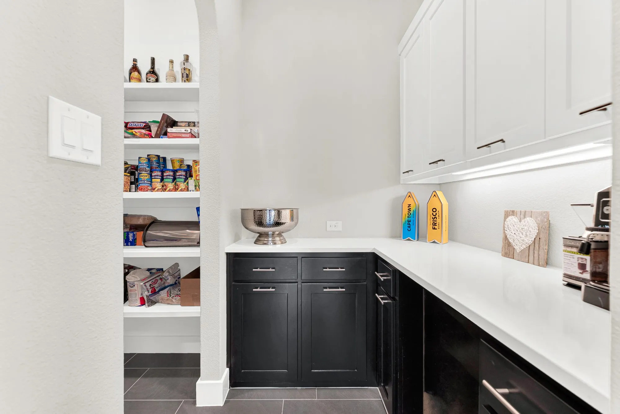 Single Family Residence For Sale in Collin County , 6749 Arbor Cove Drive, Frisco, Texas 75034, 3 Bedroom, 4 Bathroom, 2 Garage spaces, 4,038 Sqft, built in 2018, mls#21385669, Real Estate Agent in Frisco, Homes For Sale in Collin county, Homes For Sale in Frisco, Realtor in Frisco Texas, Real Estate Brokerage Independent Realty Texas, Luminita Cordes Realtor