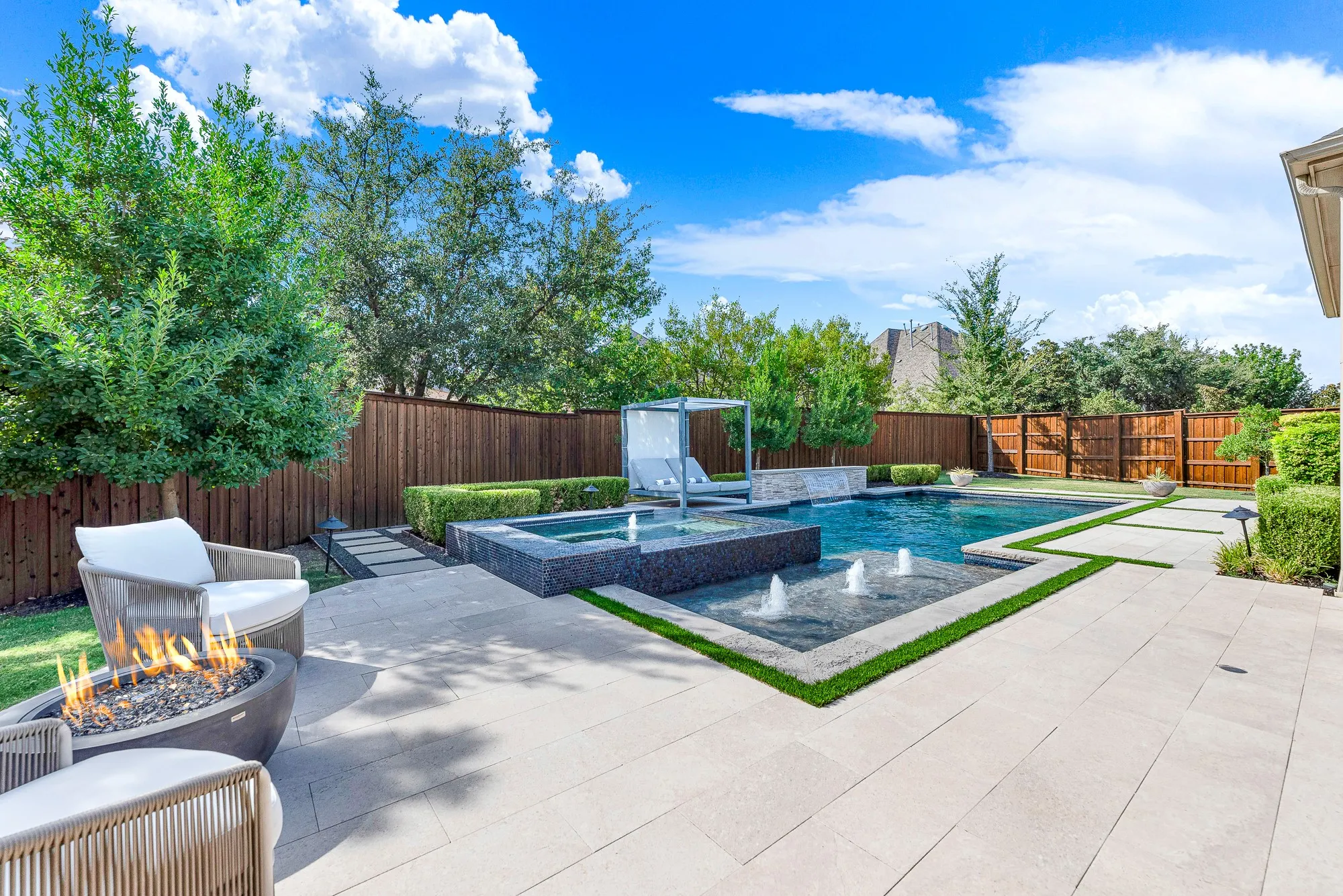 Single Family Residence For Sale in Collin County , 6749 Arbor Cove Drive, Frisco, Texas 75034, 3 Bedroom, 4 Bathroom, 2 Garage spaces, 4,038 Sqft, built in 2018, mls#21385669, Real Estate Agent in Frisco, Homes For Sale in Collin county, Homes For Sale in Frisco, Realtor in Frisco Texas, Real Estate Brokerage Independent Realty Texas, Luminita Cordes Realtor