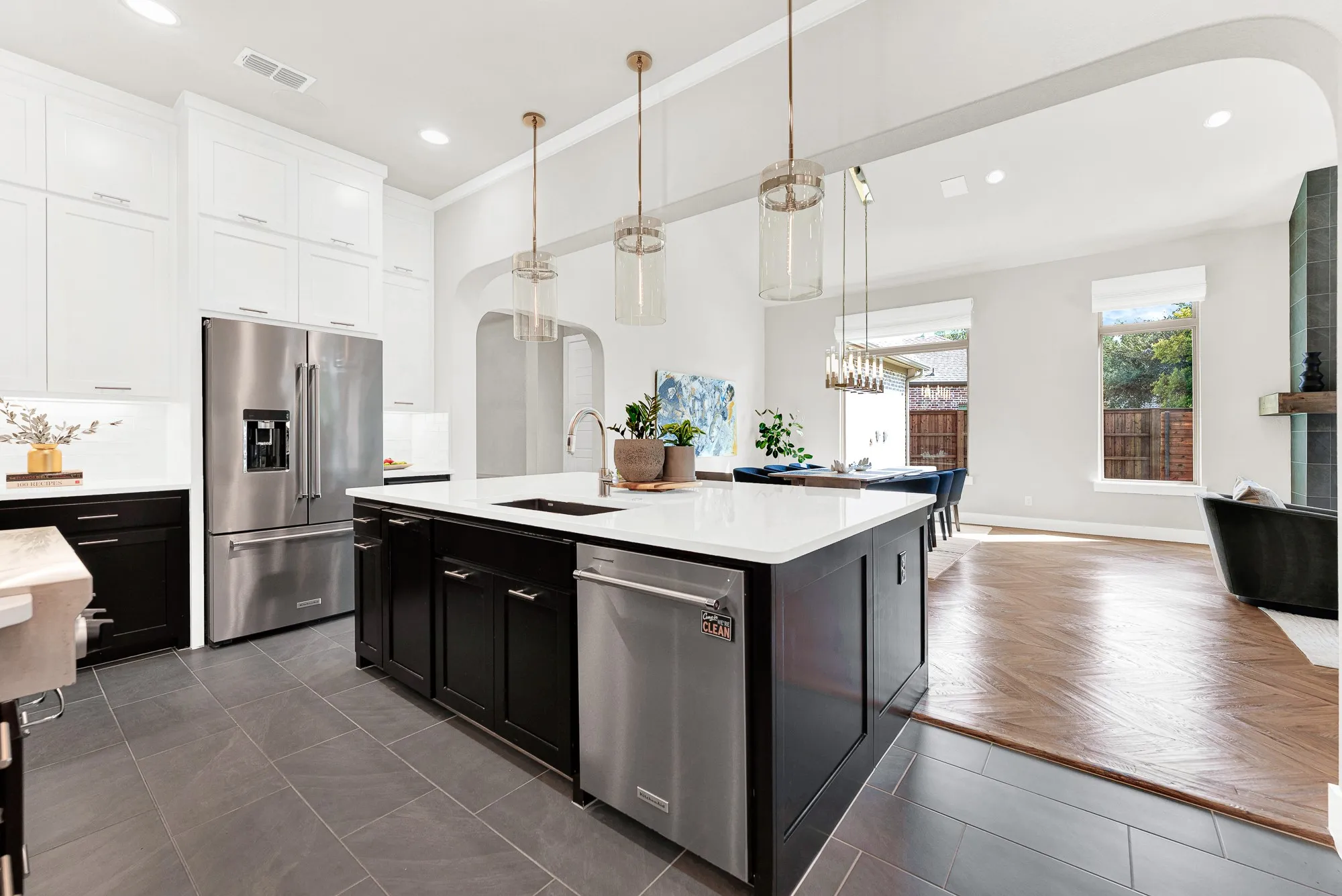 Single Family Residence For Sale in Collin County , 6749 Arbor Cove Drive, Frisco, Texas 75034, 3 Bedroom, 4 Bathroom, 2 Garage spaces, 4,038 Sqft, built in 2018, mls#21385669, Real Estate Agent in Frisco, Homes For Sale in Collin county, Homes For Sale in Frisco, Realtor in Frisco Texas, Real Estate Brokerage Independent Realty Texas, Luminita Cordes Realtor