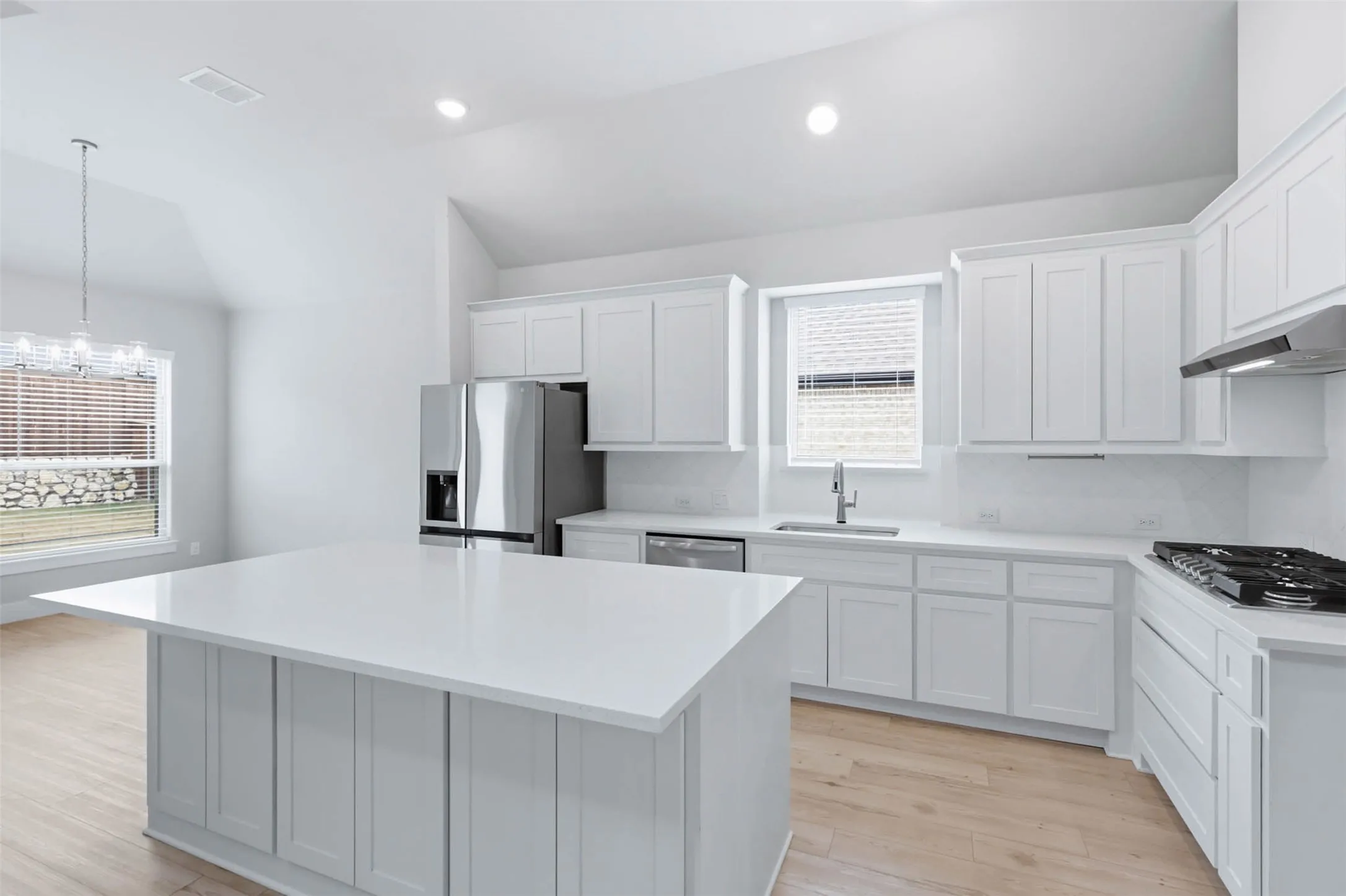 Single Family Residence For Rent in Denton County , 3848 Solebay Court, Little Elm, Texas 75068, 5 Bedroom, 4 Bathroom, 2 Garage spaces, 3,201 Sqft, built in 2024, mls#21396750, Real Estate Agent in Little Elm, Homes For Rent in Denton county, Homes For Rent in Little Elm, Realtor in Little Elm Texas, Real Estate Brokerage Independent Realty Texas, Luminita Cordes Realtor