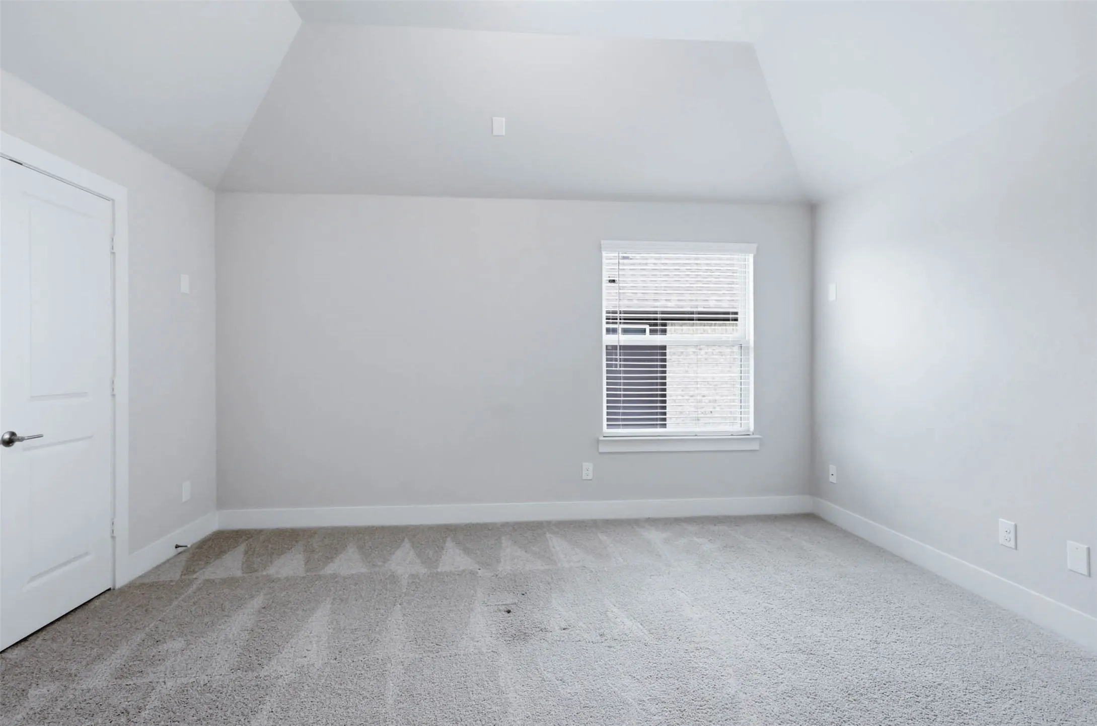 Single Family Residence For Rent in Denton County , 3848 Solebay Court, Little Elm, Texas 75068, 5 Bedroom, 4 Bathroom, 2 Garage spaces, 3,201 Sqft, built in 2024, mls#21396750, Real Estate Agent in Little Elm, Homes For Rent in Denton county, Homes For Rent in Little Elm, Realtor in Little Elm Texas, Real Estate Brokerage Independent Realty Texas, Luminita Cordes Realtor