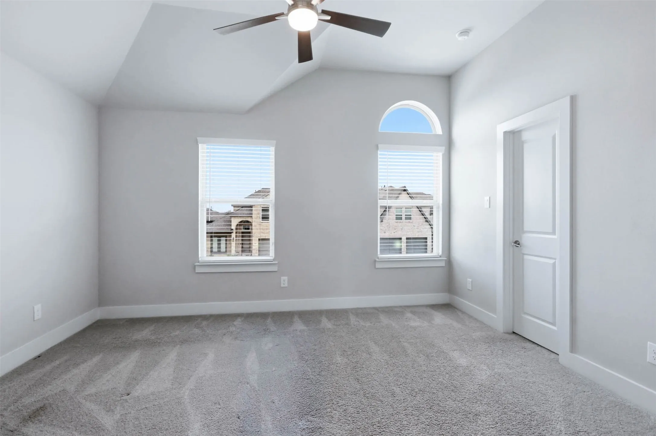 Single Family Residence For Rent in Denton County , 3848 Solebay Court, Little Elm, Texas 75068, 5 Bedroom, 4 Bathroom, 2 Garage spaces, 3,201 Sqft, built in 2024, mls#21396750, Real Estate Agent in Little Elm, Homes For Rent in Denton county, Homes For Rent in Little Elm, Realtor in Little Elm Texas, Real Estate Brokerage Independent Realty Texas, Luminita Cordes Realtor