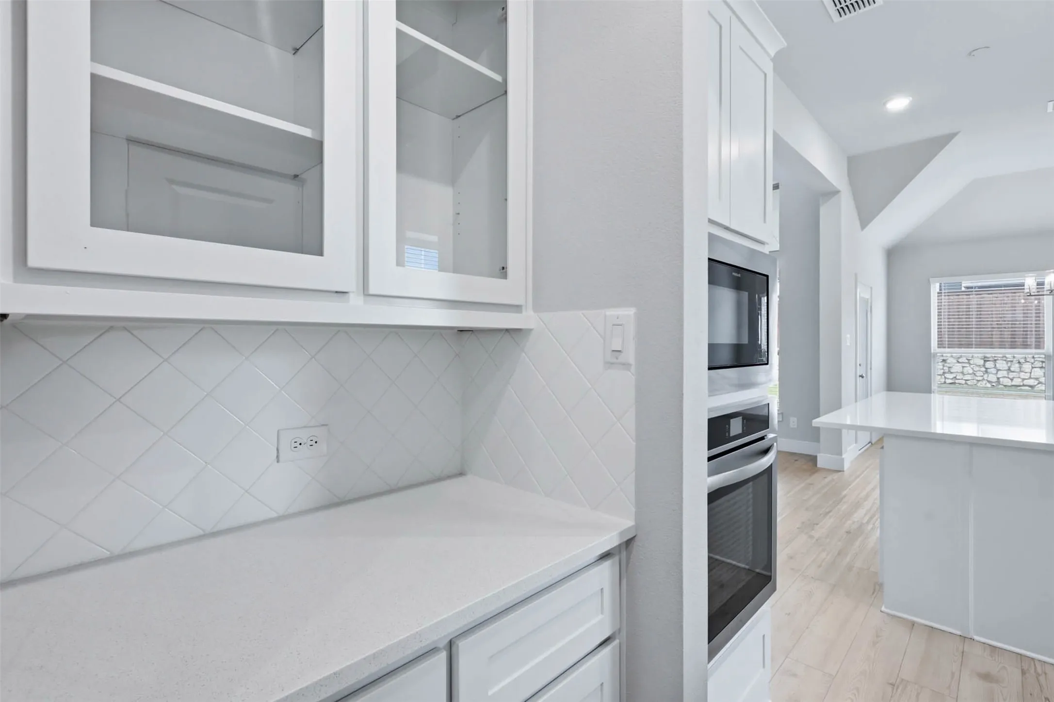 Single Family Residence For Rent in Denton County , 3848 Solebay Court, Little Elm, Texas 75068, 5 Bedroom, 4 Bathroom, 2 Garage spaces, 3,201 Sqft, built in 2024, mls#21396750, Real Estate Agent in Little Elm, Homes For Rent in Denton county, Homes For Rent in Little Elm, Realtor in Little Elm Texas, Real Estate Brokerage Independent Realty Texas, Luminita Cordes Realtor