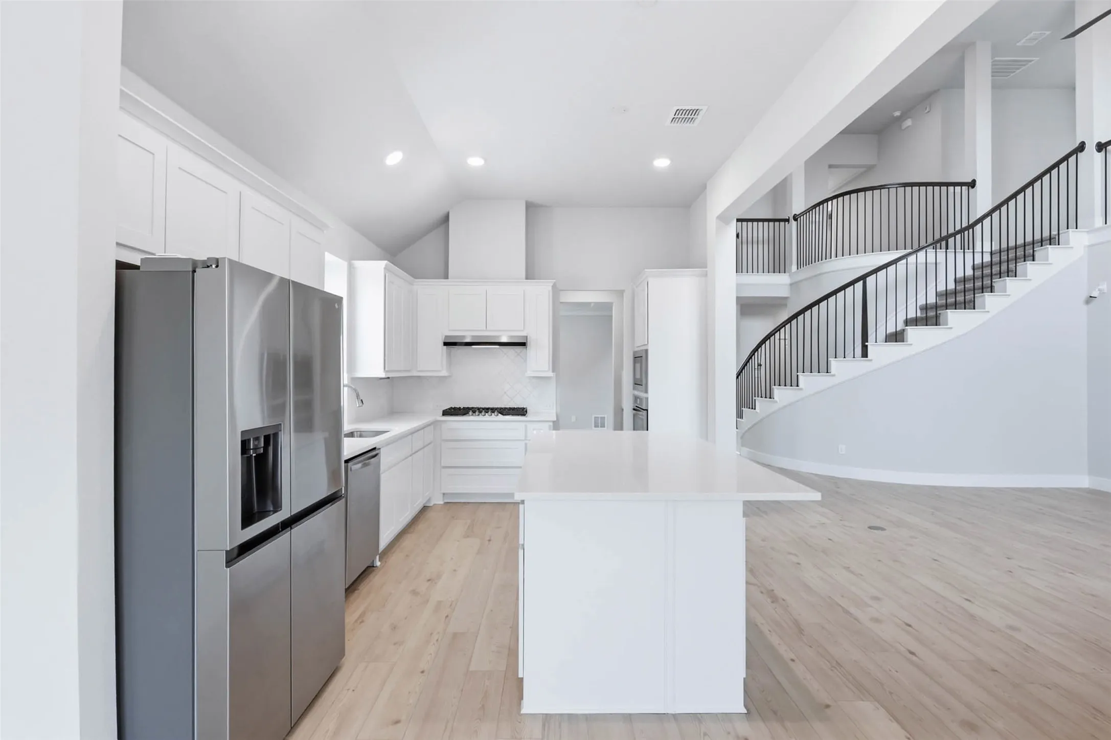 Single Family Residence For Rent in Denton County , 3848 Solebay Court, Little Elm, Texas 75068, 5 Bedroom, 4 Bathroom, 2 Garage spaces, 3,201 Sqft, built in 2024, mls#21396750, Real Estate Agent in Little Elm, Homes For Rent in Denton county, Homes For Rent in Little Elm, Realtor in Little Elm Texas, Real Estate Brokerage Independent Realty Texas, Luminita Cordes Realtor