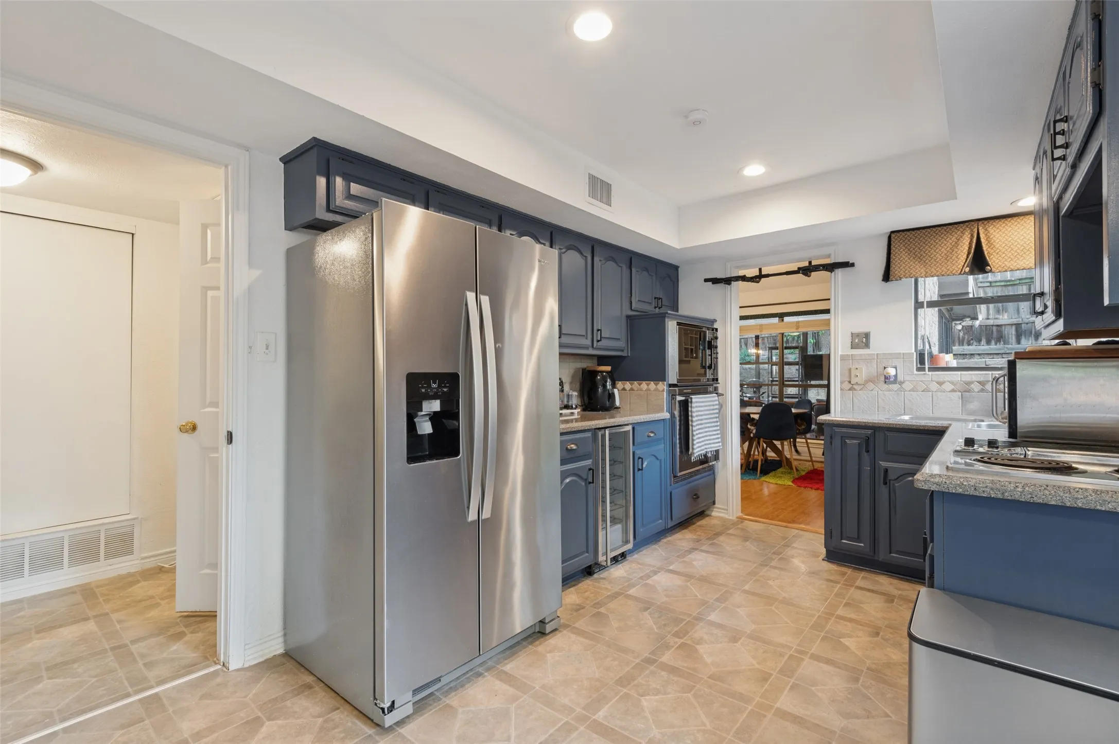 Single Family Residence For Sale in Dallas County , 500 Saint Durney Court, Irving, Texas 75038, 2 Bedroom, 3 Bathroom, 2 Garage spaces, 1,501 Sqft, built in 1984, mls#21394801, Real Estate Agent in Irving, Homes For Sale in Dallas county, Homes For Sale in Irving, Realtor in Irving Texas, Real Estate Brokerage Independent Realty Texas, Luminita Cordes Realtor