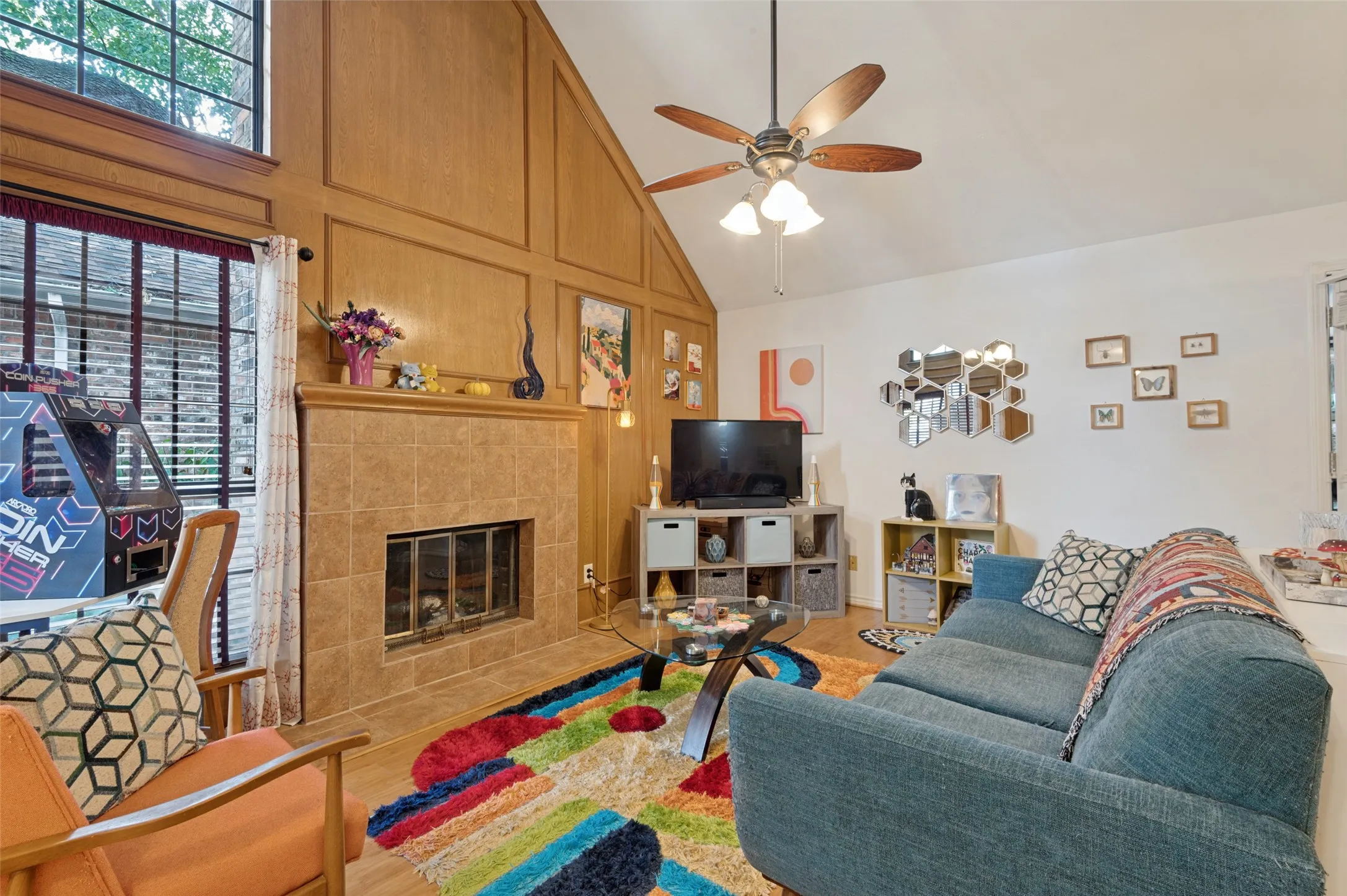 Single Family Residence For Sale in Dallas County , 500 Saint Durney Court, Irving, Texas 75038, 2 Bedroom, 3 Bathroom, 2 Garage spaces, 1,501 Sqft, built in 1984, mls#21394801, Real Estate Agent in Irving, Homes For Sale in Dallas county, Homes For Sale in Irving, Realtor in Irving Texas, Real Estate Brokerage Independent Realty Texas, Luminita Cordes Realtor