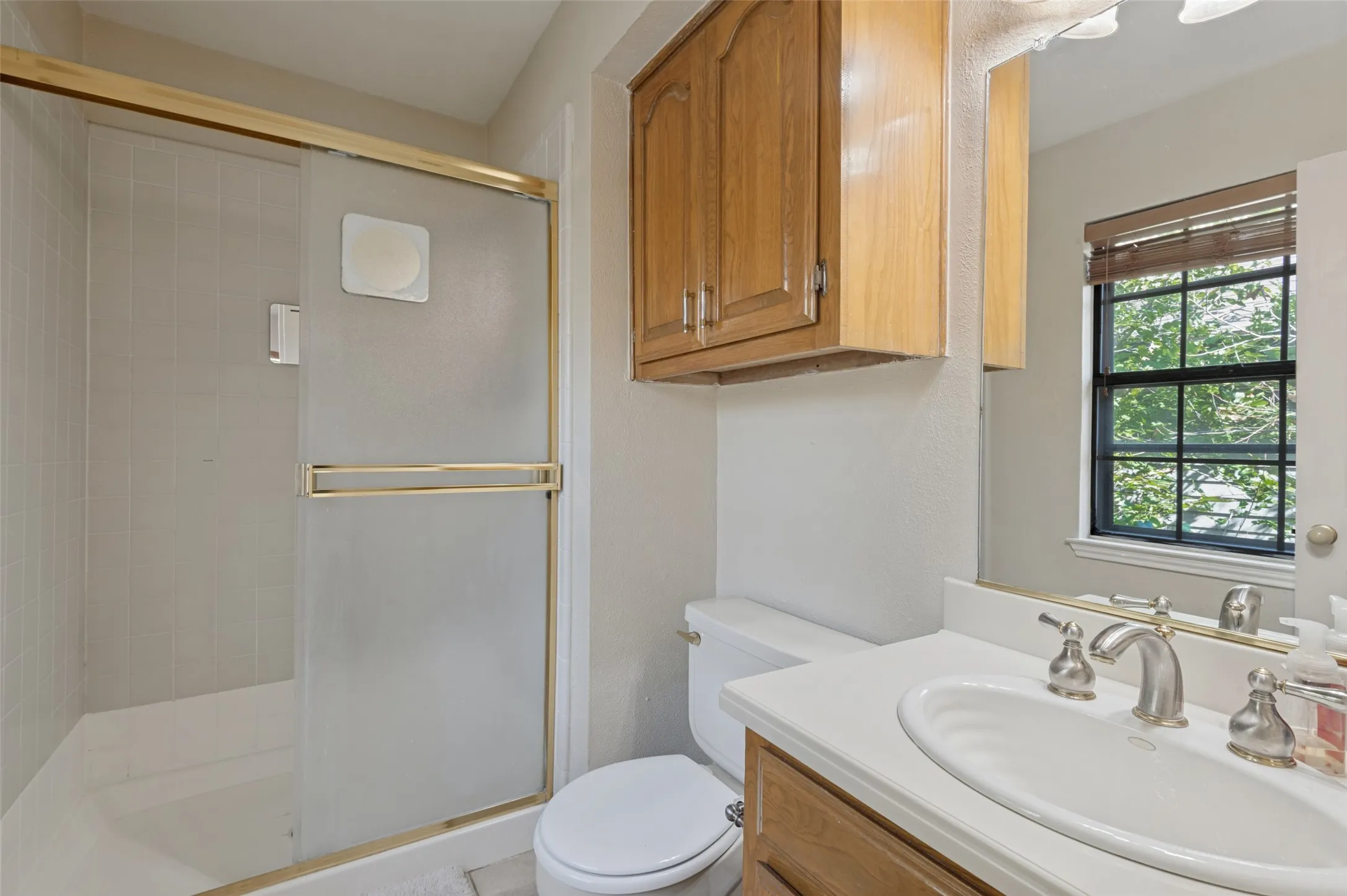 Single Family Residence For Sale in Dallas County , 500 Saint Durney Court, Irving, Texas 75038, 2 Bedroom, 3 Bathroom, 2 Garage spaces, 1,501 Sqft, built in 1984, mls#21394801, Real Estate Agent in Irving, Homes For Sale in Dallas county, Homes For Sale in Irving, Realtor in Irving Texas, Real Estate Brokerage Independent Realty Texas, Luminita Cordes Realtor