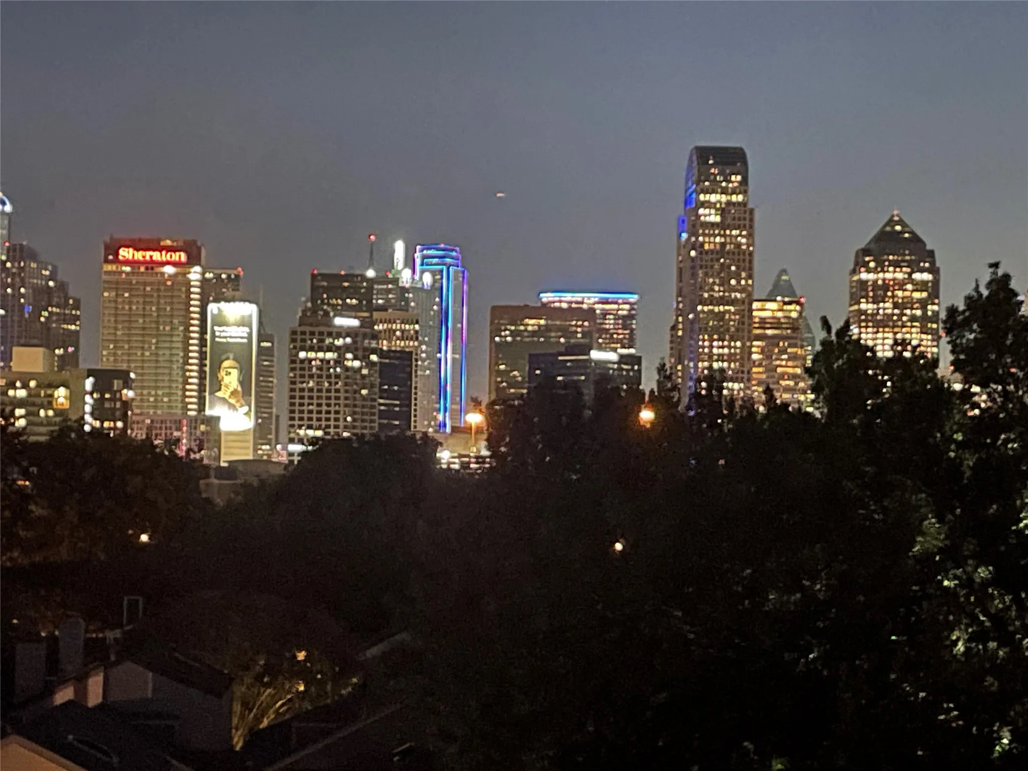 Dallas at​​‌​​​​‌​​‌‌​‌‌​​​‌‌​‌​‌​‌​​​‌​​ night