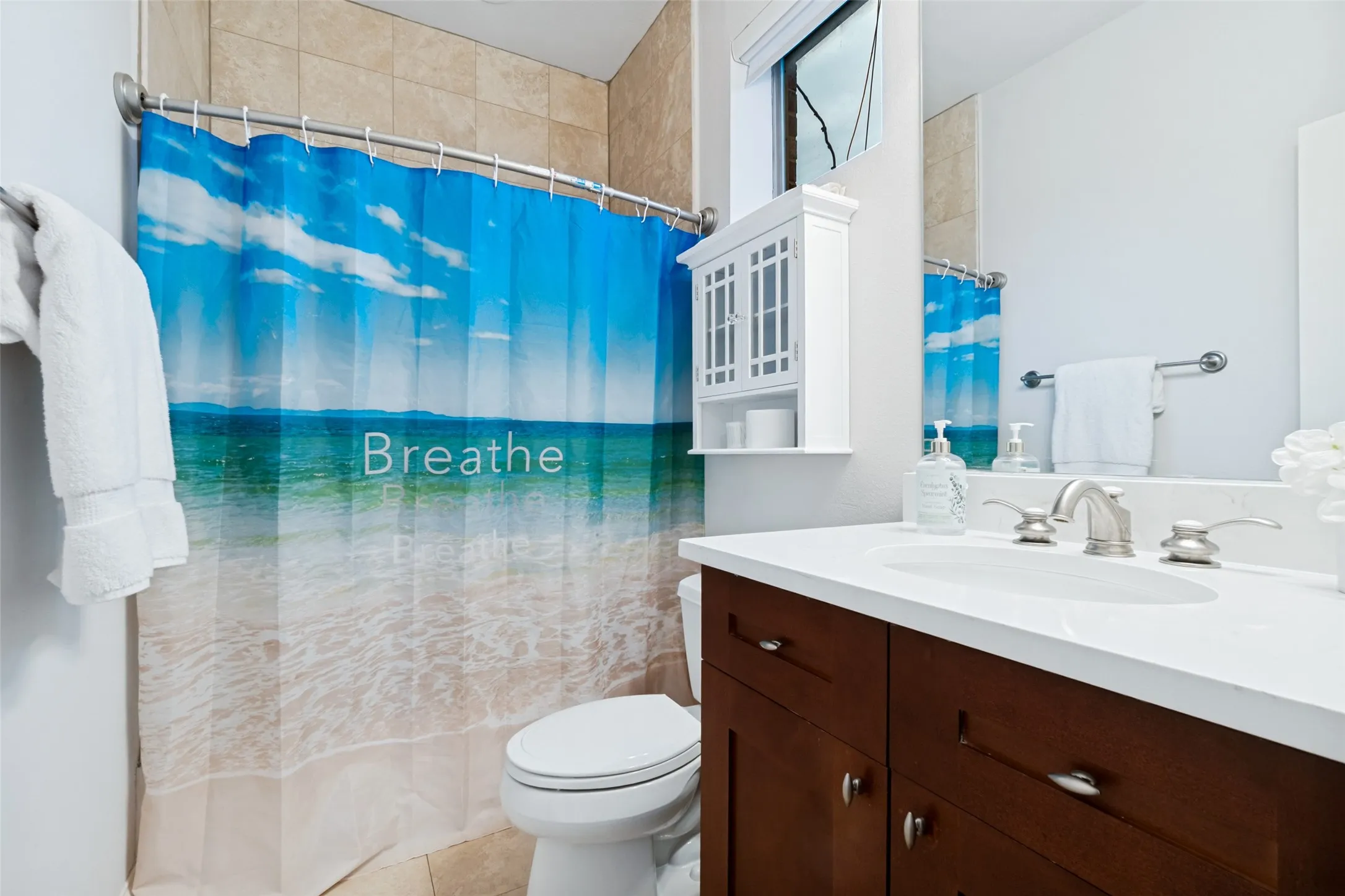 Ensuite bath in third bedroom