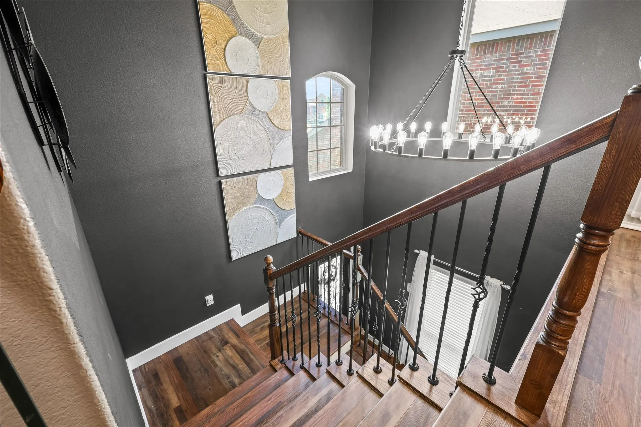 Single Family Residence For Sale in Denton County , 8805 Deadwood Lane, Aubrey, Texas 76227, 3 Bedroom, 3 Bathroom, 2 Garage spaces, 1,837 Sqft, built in 2016, mls#21396734, Real Estate Agent in Aubrey, Homes For Sale in Denton county, Homes For Sale in Aubrey, Realtor in Aubrey Texas, Real Estate Brokerage Independent Realty Texas, Luminita Cordes Realtor