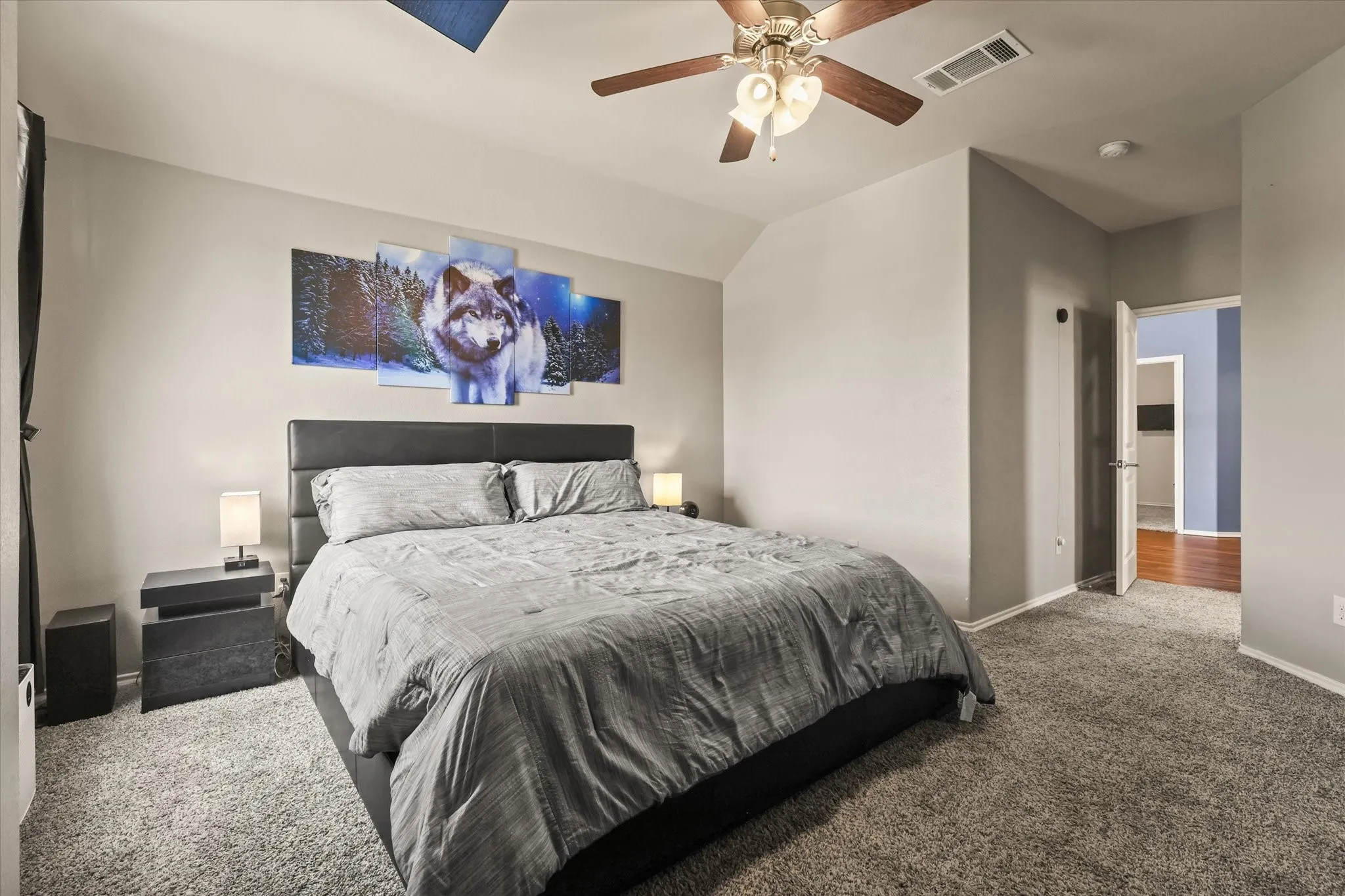 Single Family Residence For Sale in Denton County , 8805 Deadwood Lane, Aubrey, Texas 76227, 3 Bedroom, 3 Bathroom, 2 Garage spaces, 1,837 Sqft, built in 2016, mls#21396734, Real Estate Agent in Aubrey, Homes For Sale in Denton county, Homes For Sale in Aubrey, Realtor in Aubrey Texas, Real Estate Brokerage Independent Realty Texas, Luminita Cordes Realtor