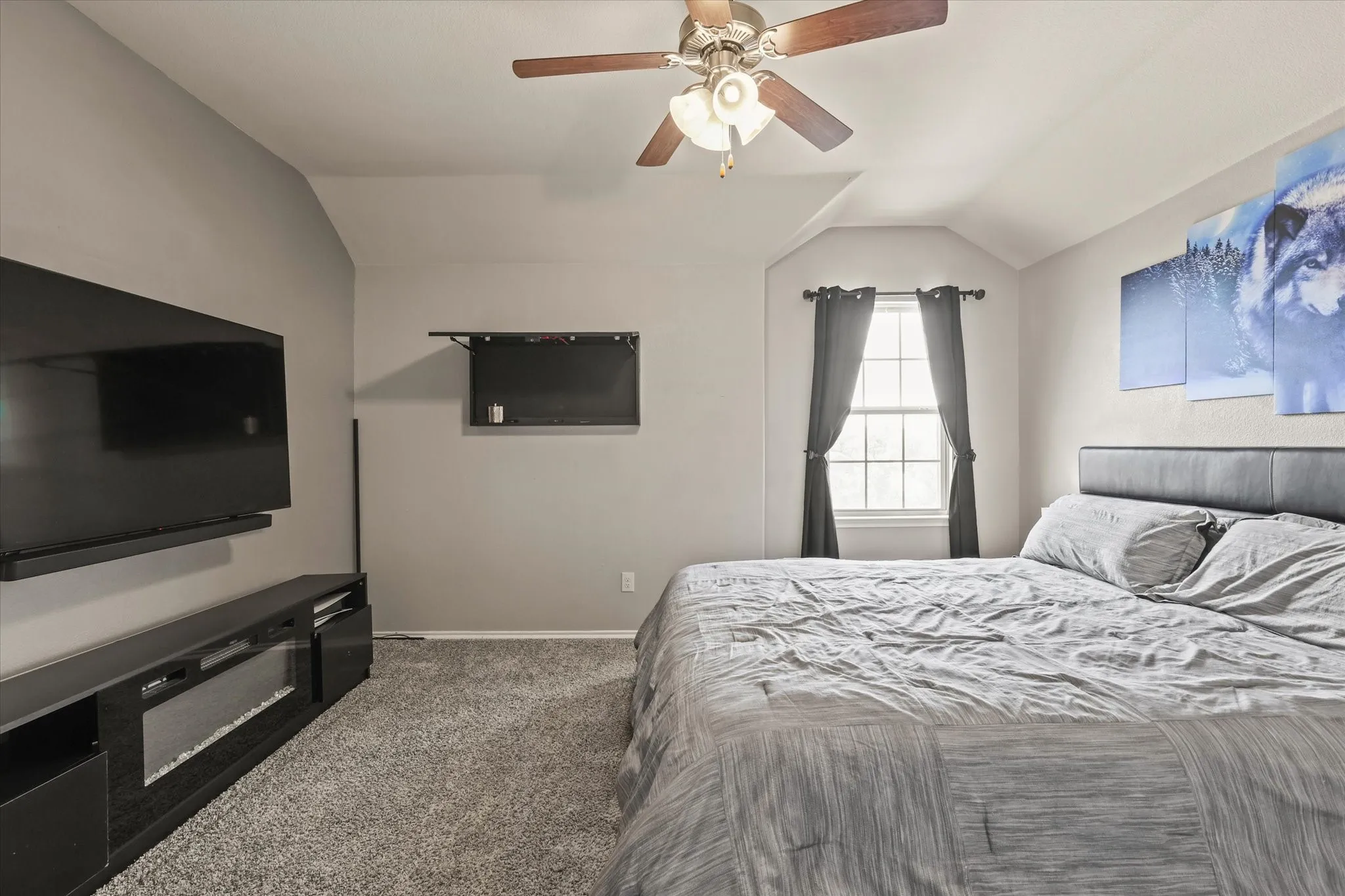 Single Family Residence For Sale in Denton County , 8805 Deadwood Lane, Aubrey, Texas 76227, 3 Bedroom, 3 Bathroom, 2 Garage spaces, 1,837 Sqft, built in 2016, mls#21396734, Real Estate Agent in Aubrey, Homes For Sale in Denton county, Homes For Sale in Aubrey, Realtor in Aubrey Texas, Real Estate Brokerage Independent Realty Texas, Luminita Cordes Realtor