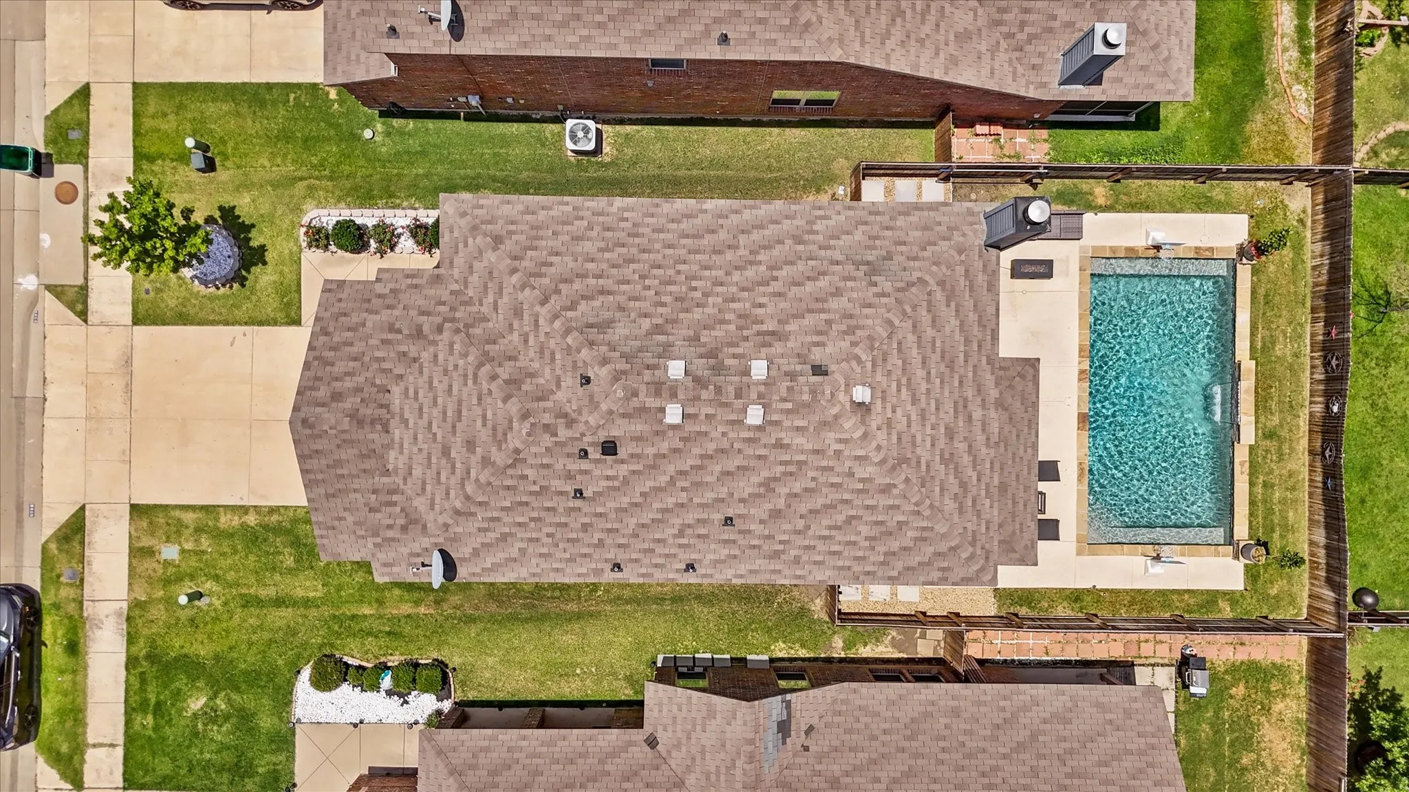 Single Family Residence For Sale in Denton County , 8805 Deadwood Lane, Aubrey, Texas 76227, 3 Bedroom, 3 Bathroom, 2 Garage spaces, 1,837 Sqft, built in 2016, mls#21396734, Real Estate Agent in Aubrey, Homes For Sale in Denton county, Homes For Sale in Aubrey, Realtor in Aubrey Texas, Real Estate Brokerage Independent Realty Texas, Luminita Cordes Realtor