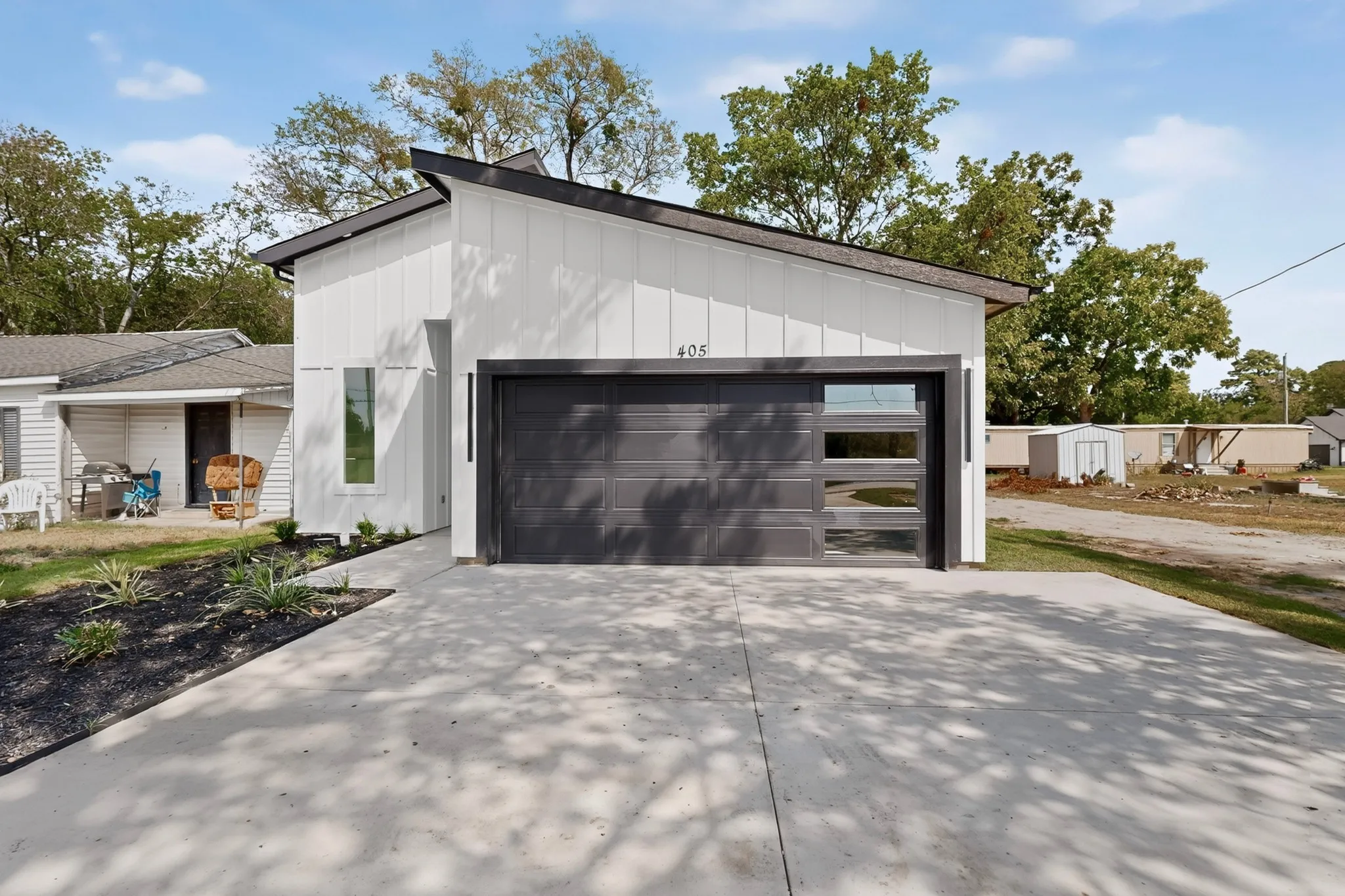 Single Family Residence For Sale in Van Zandt County , 405 NE Front Street, Edgewood, Texas 75117, 4 Bedroom, 2 Bathroom, 2 Garage spaces, 1,741 Sqft, built in 2026, mls#21396653, Real Estate Agent in Edgewood, Homes For Sale in Van Zandt county, Homes For Sale in Edgewood, Realtor in Edgewood Texas, Real Estate Brokerage Independent Realty Texas, Luminita Cordes Realtor