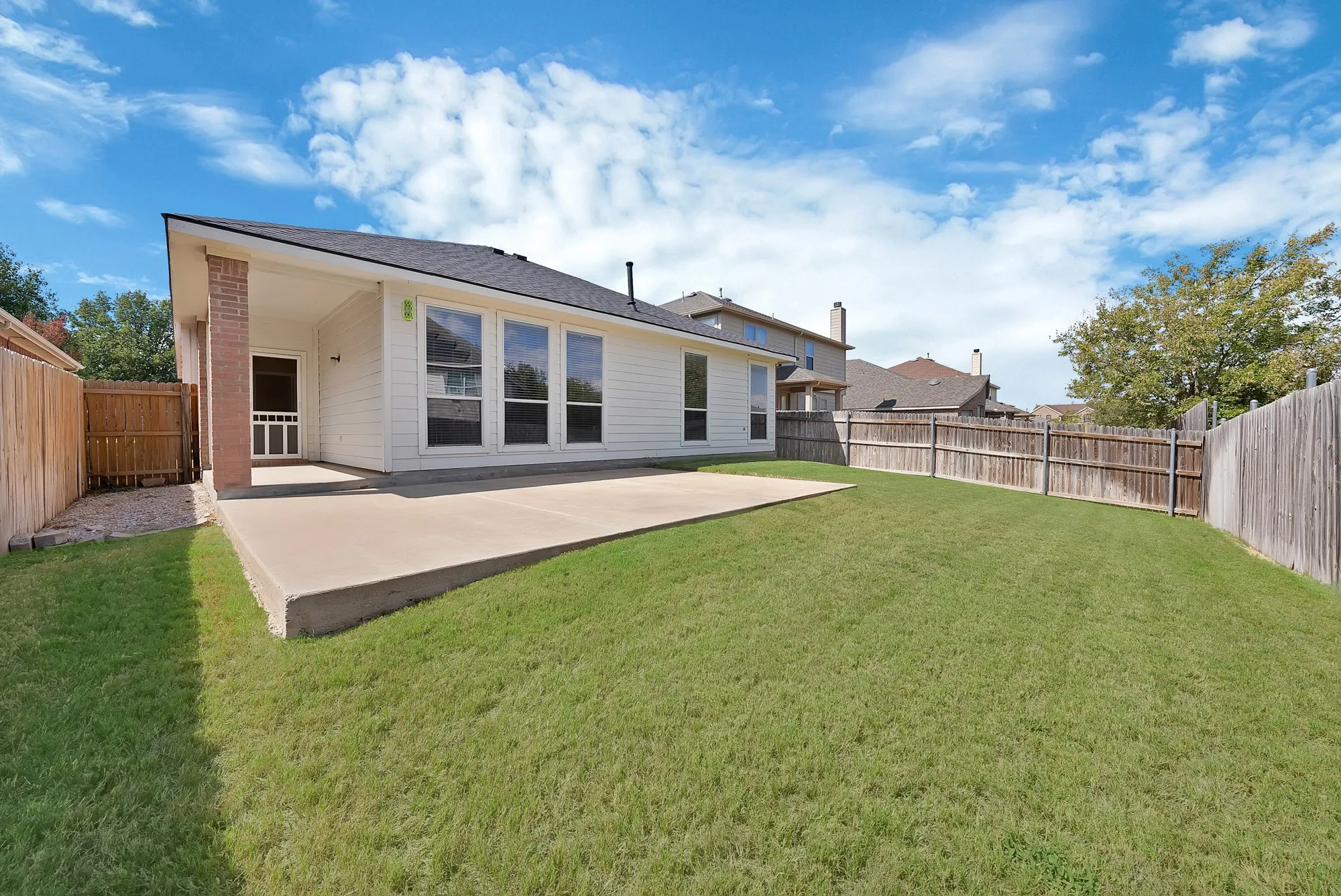 Single Family Residence For Sale in Tarrant County , 6016 Horse Trap Drive, Fort Worth, Texas 76179, 3 Bedroom, 2 Bathroom, 2 Garage spaces, 1,760 Sqft, built in 2005, mls#21396761, Real Estate Agent in Fort Worth, Homes For Sale in Tarrant county, Homes For Sale in Fort Worth, Realtor in Fort Worth Texas, Real Estate Brokerage Independent Realty Texas, Luminita Cordes Realtor