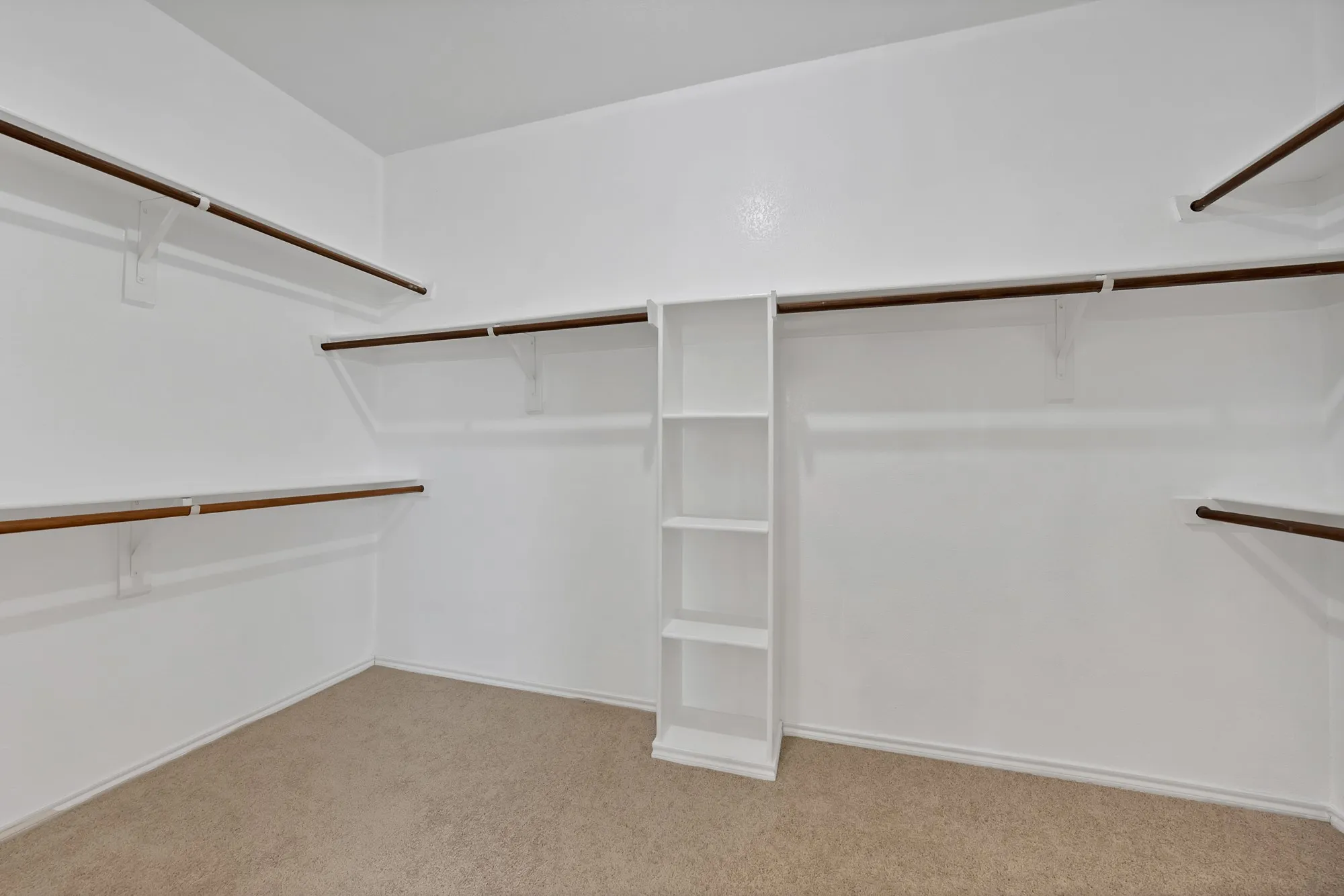 Single Family Residence For Sale in Tarrant County , 6016 Horse Trap Drive, Fort Worth, Texas 76179, 3 Bedroom, 2 Bathroom, 2 Garage spaces, 1,760 Sqft, built in 2005, mls#21396761, Real Estate Agent in Fort Worth, Homes For Sale in Tarrant county, Homes For Sale in Fort Worth, Realtor in Fort Worth Texas, Real Estate Brokerage Independent Realty Texas, Luminita Cordes Realtor