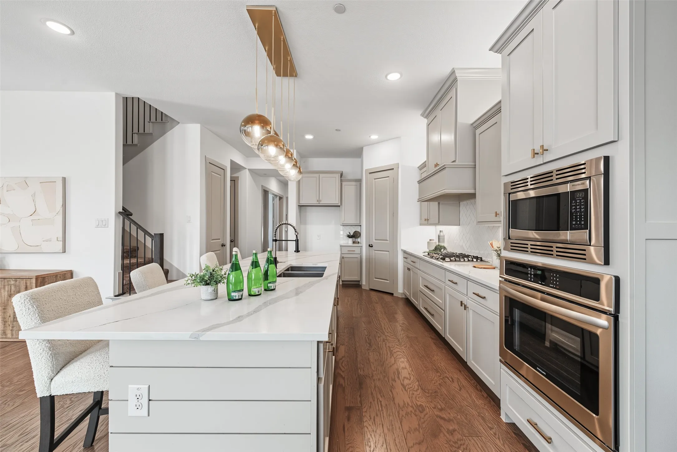 Townhouse For Sale in Tarrant County , 8850 Ice House Drive, North Richland Hills, Texas 76180, 3 Bedroom, 3 Bathroom, 2 Garage spaces, 2,220 Sqft, built in 2019, mls#21395893, Real Estate Agent in North Richland Hills, Homes For Sale in Tarrant county, Homes For Sale in North Richland Hills, Realtor in North Richland Hills Texas, Real Estate Brokerage Independent Realty Texas, Luminita Cordes Realtor