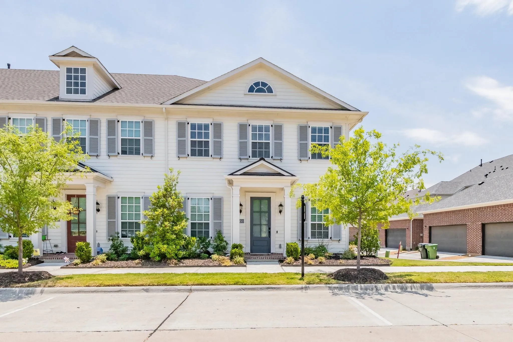Townhouse For Sale in Tarrant County , 8850 Ice House Drive, North Richland Hills, Texas 76180, 3 Bedroom, 3 Bathroom, 2 Garage spaces, 2,220 Sqft, built in 2019, mls#21395893, Real Estate Agent in North Richland Hills, Homes For Sale in Tarrant county, Homes For Sale in North Richland Hills, Realtor in North Richland Hills Texas, Real Estate Brokerage Independent Realty Texas, Luminita Cordes Realtor