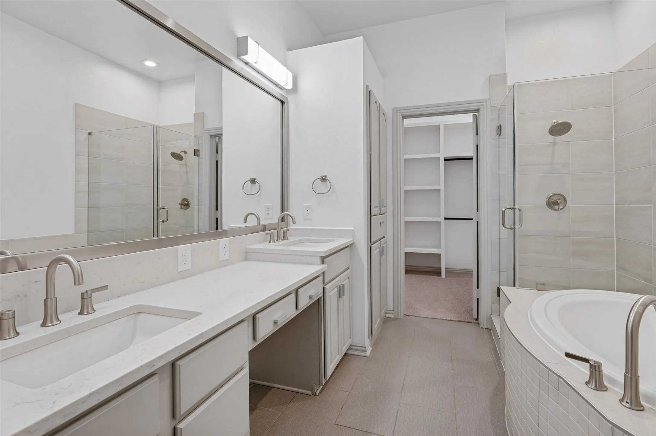 Apartment For Rent in Dallas County , 4201 Lomo Alto Drive 316, Highland Park, Texas 75219, 2 Bedroom, 2 Bathroom, 2 Garage spaces, 1,501 Sqft, built in 2000, mls#21396756, Real Estate Agent in Highland Park, Homes For Rent in Dallas county, Homes For Rent in Highland Park, Realtor in Highland Park Texas, Real Estate Brokerage Independent Realty Texas, Luminita Cordes Realtor