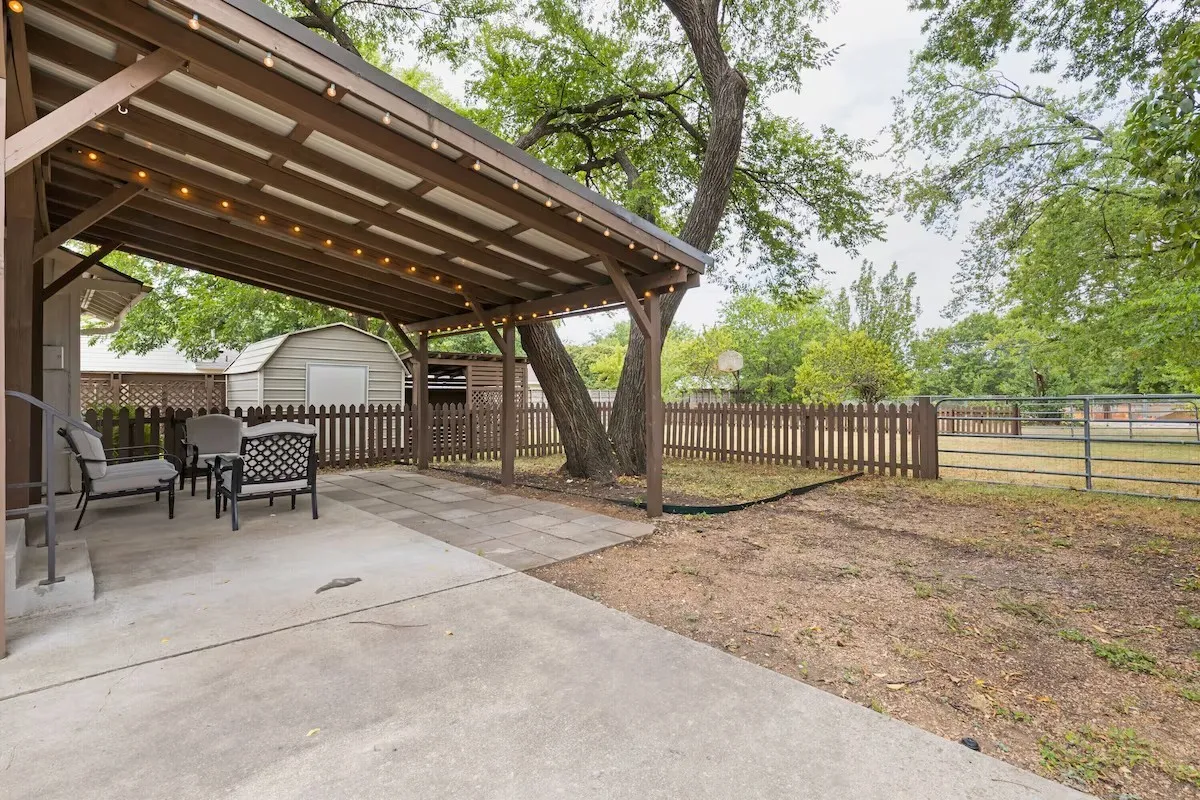 Single Family Residence For Sale in Collin County , 1101 N Waddill Street, Mc Kinney, Texas 75069, 2 Bedroom, 2 Bathroom, Garage spaces, 1,164 Sqft, built in 1945, mls#21396760, Real Estate Agent in Mc Kinney, Homes For Sale in Collin county, Homes For Sale in Mc Kinney, Realtor in Mc Kinney Texas, Real Estate Brokerage Independent Realty Texas, Luminita Cordes Realtor
