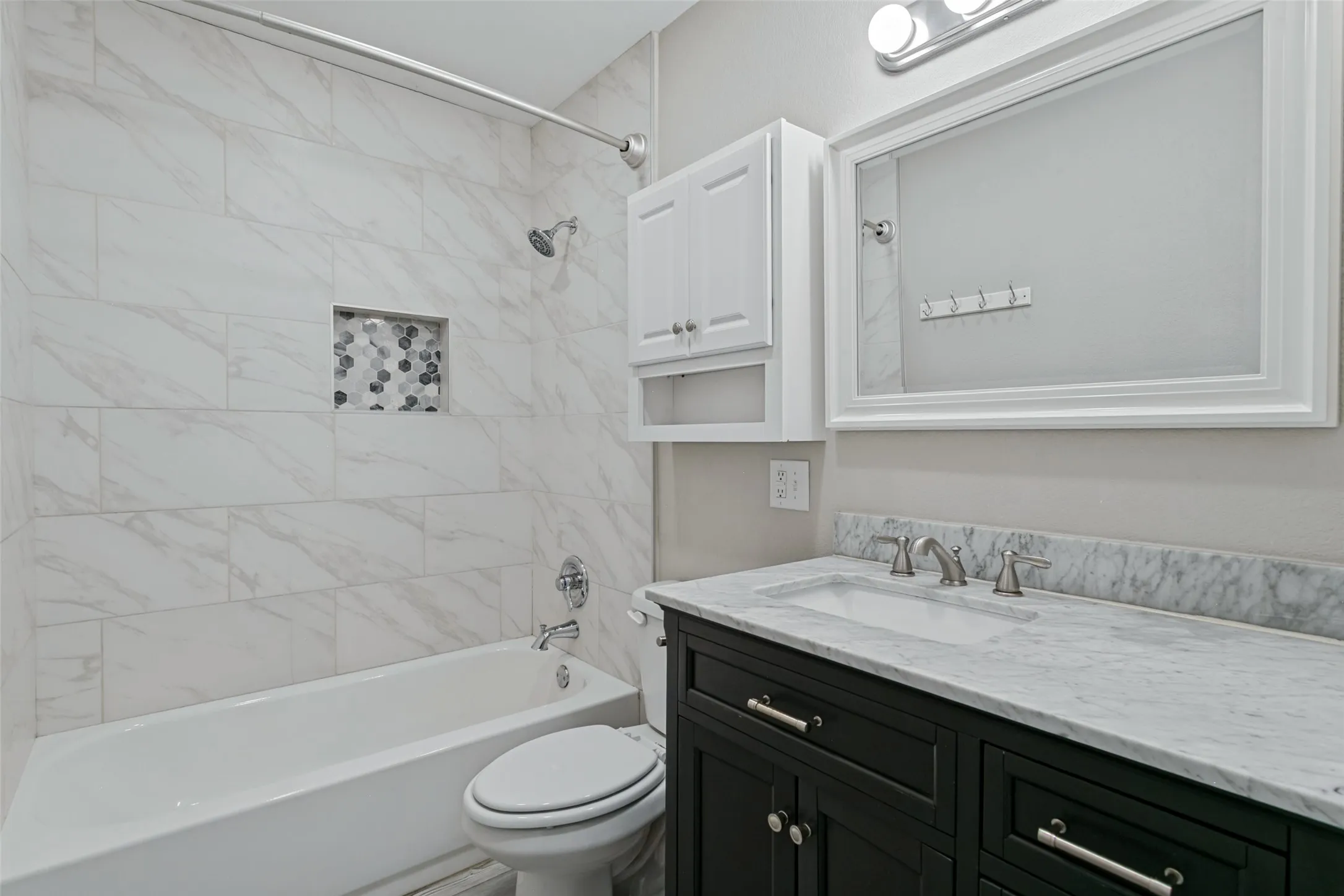 Single Family Residence For Sale in Tarrant County , 336 Saddle Trail, Saginaw, Texas 76179, 3 Bedroom, 2 Bathroom, Garage spaces, 1,394 Sqft, built in 1966, mls#21394268, Real Estate Agent in Saginaw, Homes For Sale in Tarrant county, Homes For Sale in Saginaw, Realtor in Saginaw Texas, Real Estate Brokerage Independent Realty Texas, Luminita Cordes Realtor