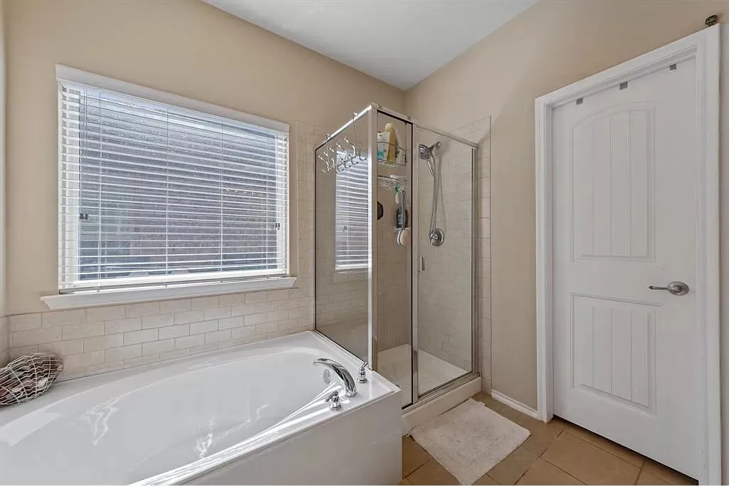 Single Family Residence For Rent in Collin County , 1701 Twin Hills Way, Princeton, Texas 75407, 4 Bedroom, 3 Bathroom, 2 Garage spaces, 2,329 Sqft, built in 2006, mls#21396769, Real Estate Agent in Princeton, Homes For Rent in Collin county, Homes For Rent in Princeton, Realtor in Princeton Texas, Real Estate Brokerage Independent Realty Texas, Luminita Cordes Realtor