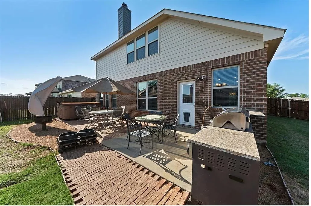 Single Family Residence For Rent in Collin County , 1701 Twin Hills Way, Princeton, Texas 75407, 4 Bedroom, 3 Bathroom, 2 Garage spaces, 2,329 Sqft, built in 2006, mls#21396769, Real Estate Agent in Princeton, Homes For Rent in Collin county, Homes For Rent in Princeton, Realtor in Princeton Texas, Real Estate Brokerage Independent Realty Texas, Luminita Cordes Realtor
