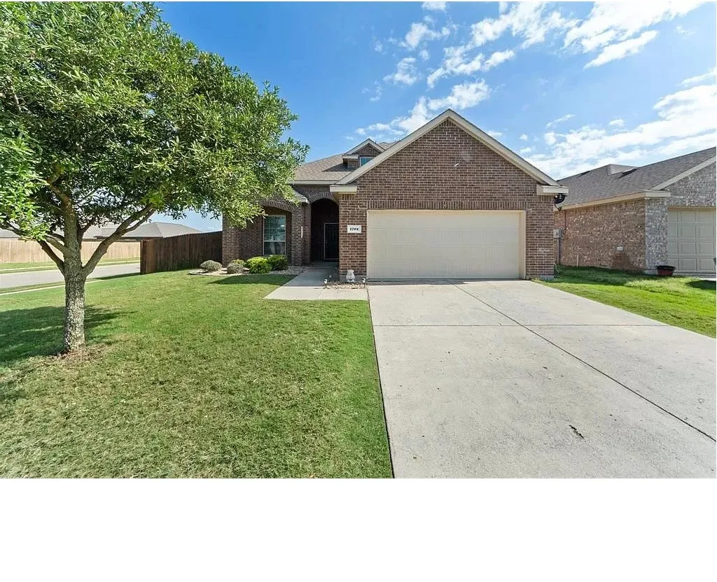 Single Family Residence For Rent in Collin County , 1701 Twin Hills Way, Princeton, Texas 75407, 4 Bedroom, 3 Bathroom, 2 Garage spaces, 2,329 Sqft, built in 2006, mls#21396769, Real Estate Agent in Princeton, Homes For Rent in Collin county, Homes For Rent in Princeton, Realtor in Princeton Texas, Real Estate Brokerage Independent Realty Texas, Luminita Cordes Realtor