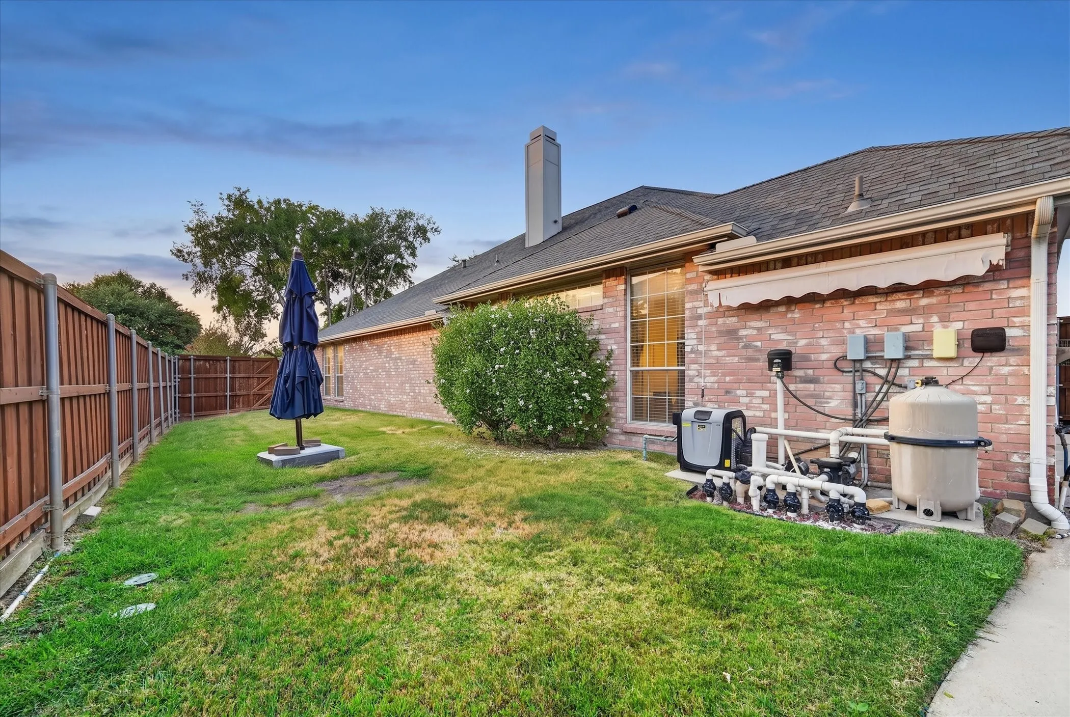 Single Family Residence For Sale in Denton County , 4316 Standridge Drive, The Colony, Texas 75056, 4 Bedroom, 3 Bathroom, 2 Garage spaces, 2,534 Sqft, built in 1995, mls#21396776, Real Estate Agent in The Colony, Homes For Sale in Denton county, Homes For Sale in The Colony, Realtor in The Colony Texas, Real Estate Brokerage Independent Realty Texas, Luminita Cordes Realtor