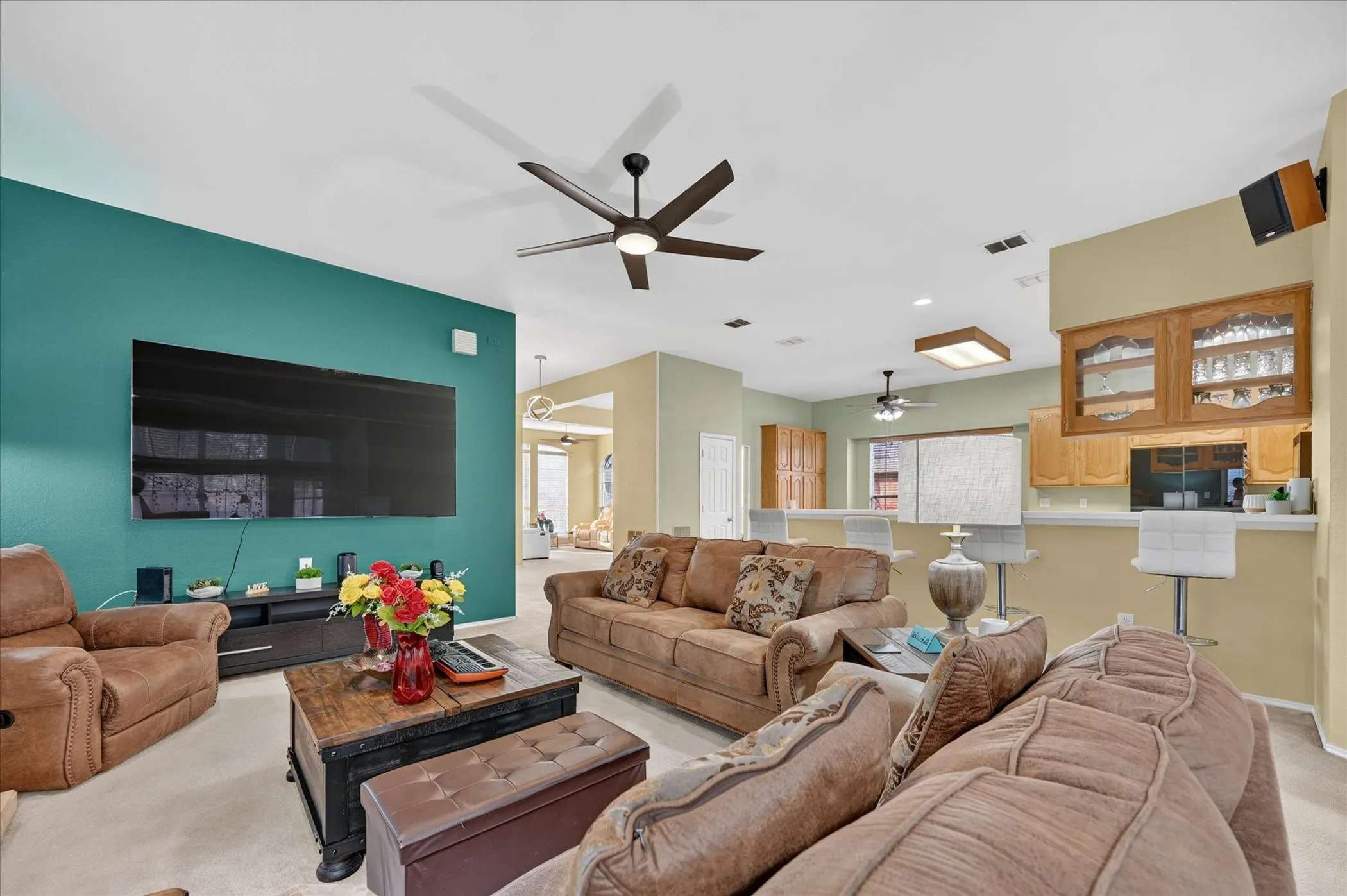 Single Family Residence For Sale in Denton County , 4316 Standridge Drive, The Colony, Texas 75056, 4 Bedroom, 3 Bathroom, 2 Garage spaces, 2,534 Sqft, built in 1995, mls#21396776, Real Estate Agent in The Colony, Homes For Sale in Denton county, Homes For Sale in The Colony, Realtor in The Colony Texas, Real Estate Brokerage Independent Realty Texas, Luminita Cordes Realtor