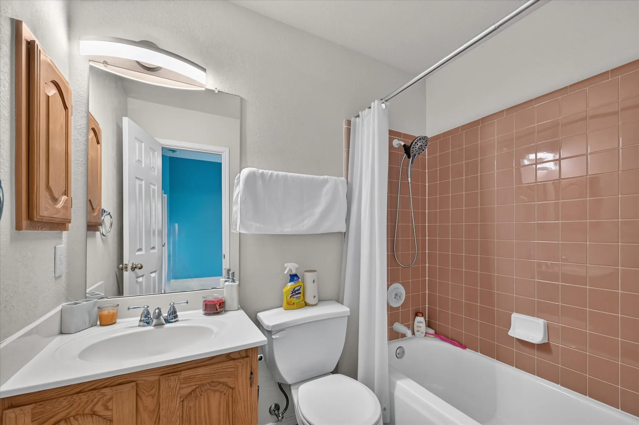 Single Family Residence For Sale in Denton County , 4316 Standridge Drive, The Colony, Texas 75056, 4 Bedroom, 3 Bathroom, 2 Garage spaces, 2,534 Sqft, built in 1995, mls#21396776, Real Estate Agent in The Colony, Homes For Sale in Denton county, Homes For Sale in The Colony, Realtor in The Colony Texas, Real Estate Brokerage Independent Realty Texas, Luminita Cordes Realtor