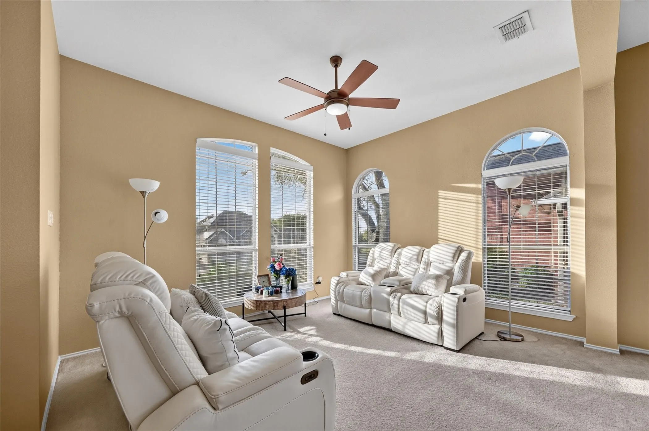 Single Family Residence For Sale in Denton County , 4316 Standridge Drive, The Colony, Texas 75056, 4 Bedroom, 3 Bathroom, 2 Garage spaces, 2,534 Sqft, built in 1995, mls#21396776, Real Estate Agent in The Colony, Homes For Sale in Denton county, Homes For Sale in The Colony, Realtor in The Colony Texas, Real Estate Brokerage Independent Realty Texas, Luminita Cordes Realtor