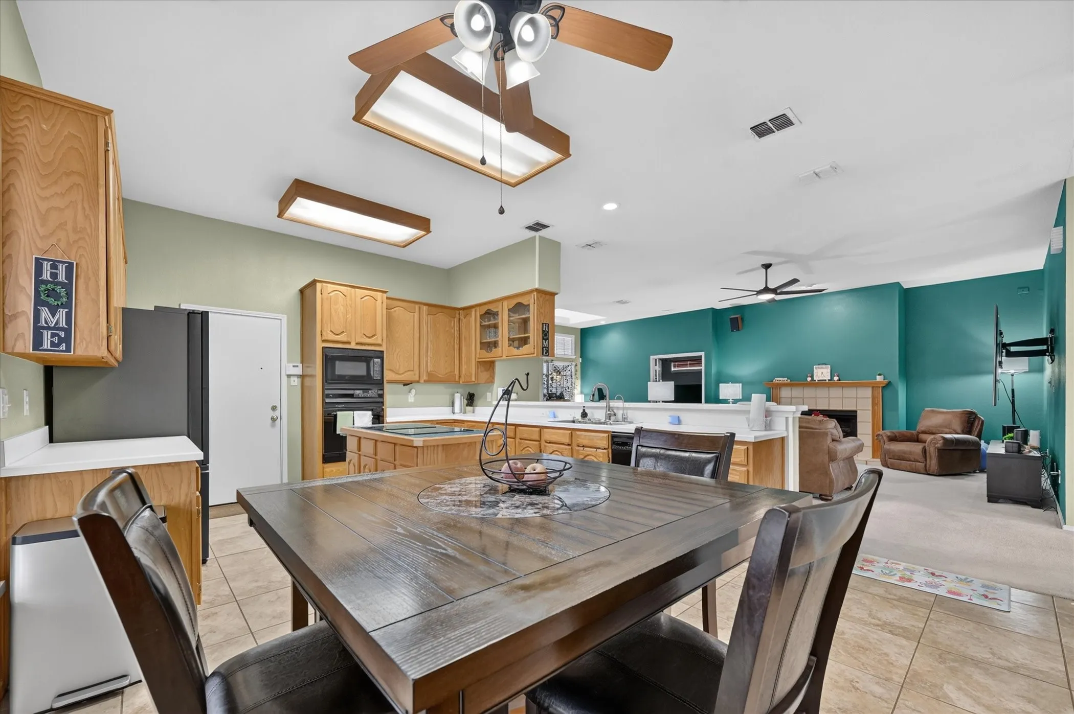 Single Family Residence For Sale in Denton County , 4316 Standridge Drive, The Colony, Texas 75056, 4 Bedroom, 3 Bathroom, 2 Garage spaces, 2,534 Sqft, built in 1995, mls#21396776, Real Estate Agent in The Colony, Homes For Sale in Denton county, Homes For Sale in The Colony, Realtor in The Colony Texas, Real Estate Brokerage Independent Realty Texas, Luminita Cordes Realtor