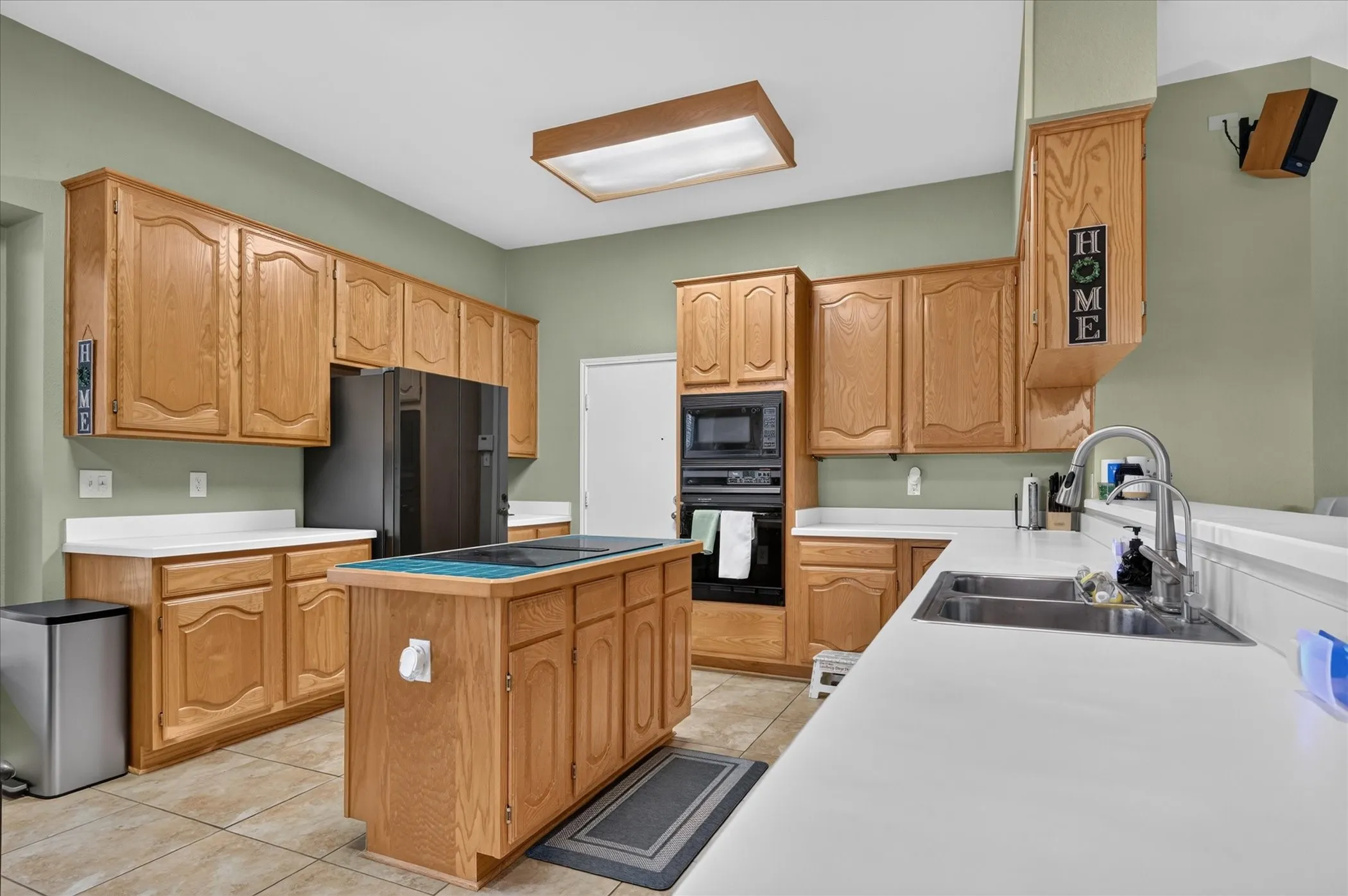 Single Family Residence For Sale in Denton County , 4316 Standridge Drive, The Colony, Texas 75056, 4 Bedroom, 3 Bathroom, 2 Garage spaces, 2,534 Sqft, built in 1995, mls#21396776, Real Estate Agent in The Colony, Homes For Sale in Denton county, Homes For Sale in The Colony, Realtor in The Colony Texas, Real Estate Brokerage Independent Realty Texas, Luminita Cordes Realtor