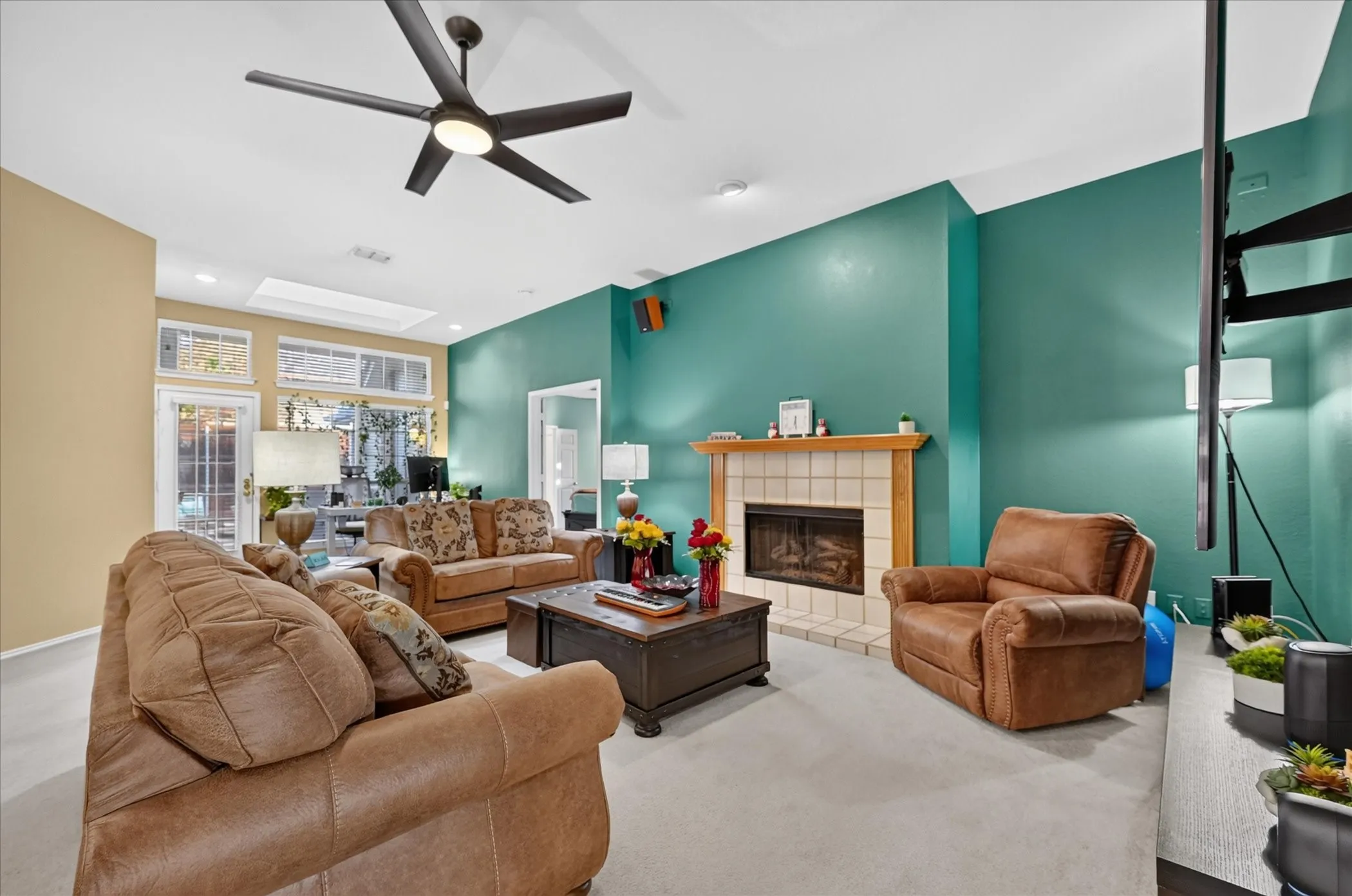 Single Family Residence For Sale in Denton County , 4316 Standridge Drive, The Colony, Texas 75056, 4 Bedroom, 3 Bathroom, 2 Garage spaces, 2,534 Sqft, built in 1995, mls#21396776, Real Estate Agent in The Colony, Homes For Sale in Denton county, Homes For Sale in The Colony, Realtor in The Colony Texas, Real Estate Brokerage Independent Realty Texas, Luminita Cordes Realtor