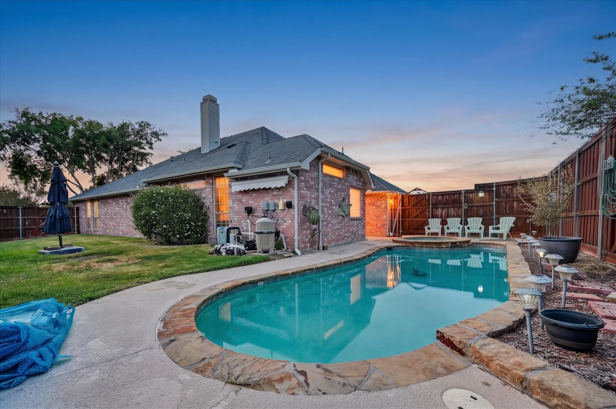 Single Family Residence For Sale in Denton County , 4316 Standridge Drive, The Colony, Texas 75056, 4 Bedroom, 3 Bathroom, 2 Garage spaces, 2,534 Sqft, built in 1995, mls#21396776, Real Estate Agent in The Colony, Homes For Sale in Denton county, Homes For Sale in The Colony, Realtor in The Colony Texas, Real Estate Brokerage Independent Realty Texas, Luminita Cordes Realtor