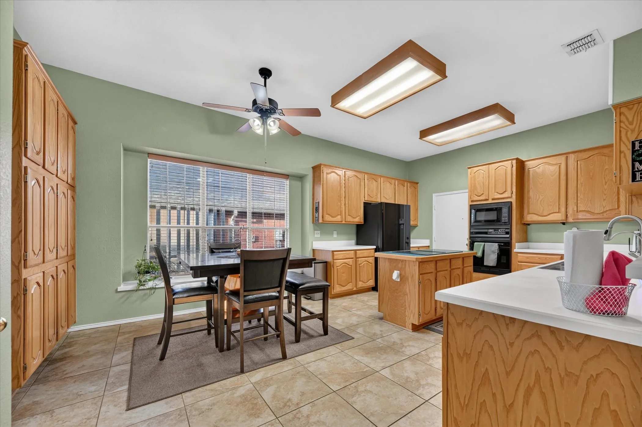 Single Family Residence For Sale in Denton County , 4316 Standridge Drive, The Colony, Texas 75056, 4 Bedroom, 3 Bathroom, 2 Garage spaces, 2,534 Sqft, built in 1995, mls#21396776, Real Estate Agent in The Colony, Homes For Sale in Denton county, Homes For Sale in The Colony, Realtor in The Colony Texas, Real Estate Brokerage Independent Realty Texas, Luminita Cordes Realtor