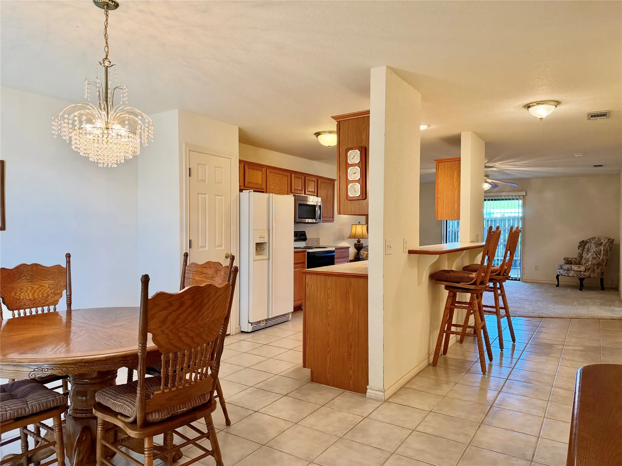 Condominium For Sale in Henderson County , 849 S GUN BARREL Lane E4, Gun Barrel City, Texas 75156, 2 Bedroom, 2 Bathroom, Garage spaces, 1,300 Sqft, built in 2002, mls#21396785, Real Estate Agent in Gun Barrel City, Homes For Sale in Henderson county, Homes For Sale in Gun Barrel City, Realtor in Gun Barrel City Texas, Real Estate Brokerage Independent Realty Texas, Luminita Cordes Realtor