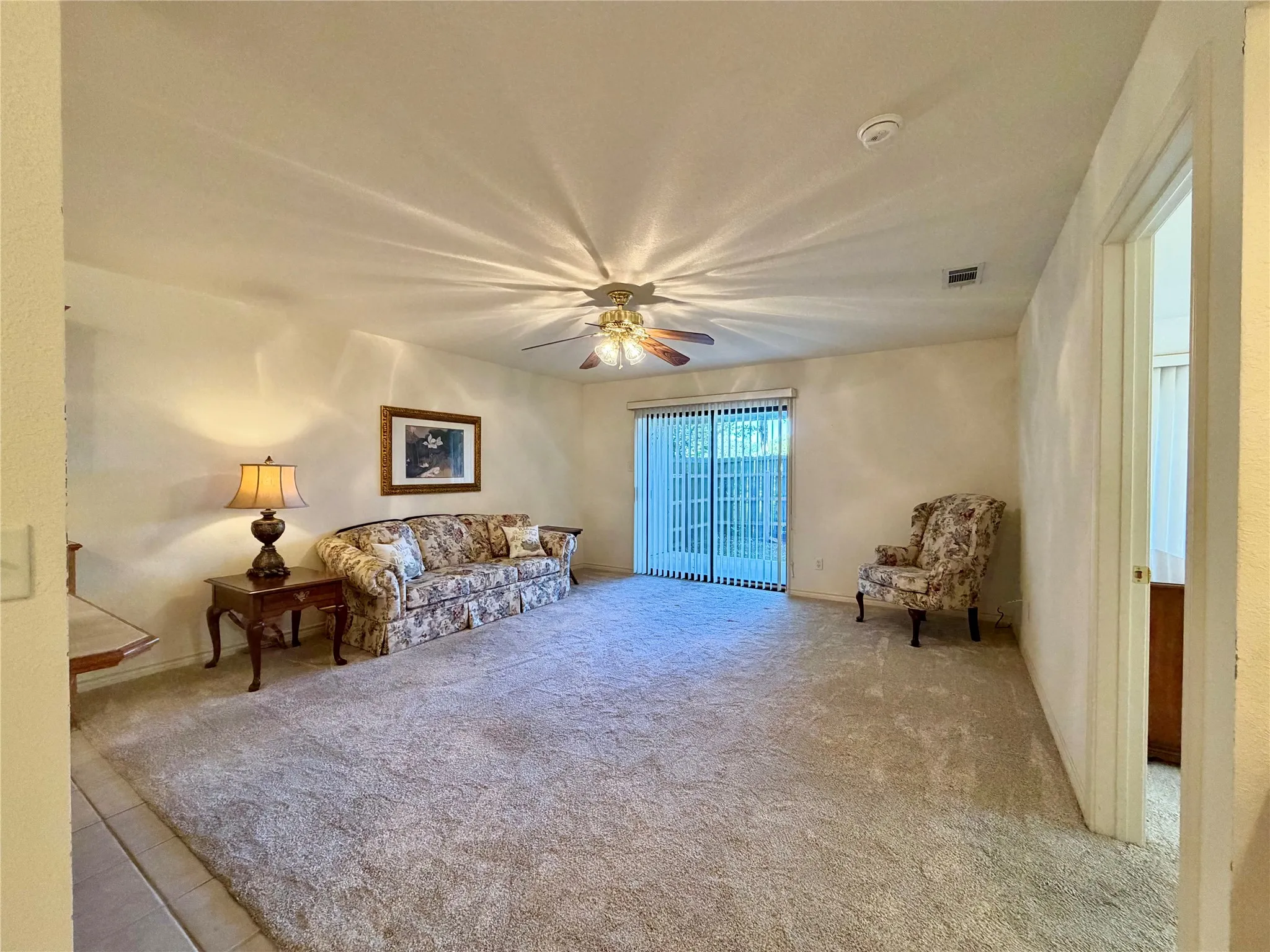 Condominium For Sale in Henderson County , 849 S GUN BARREL Lane E4, Gun Barrel City, Texas 75156, 2 Bedroom, 2 Bathroom, Garage spaces, 1,300 Sqft, built in 2002, mls#21396785, Real Estate Agent in Gun Barrel City, Homes For Sale in Henderson county, Homes For Sale in Gun Barrel City, Realtor in Gun Barrel City Texas, Real Estate Brokerage Independent Realty Texas, Luminita Cordes Realtor