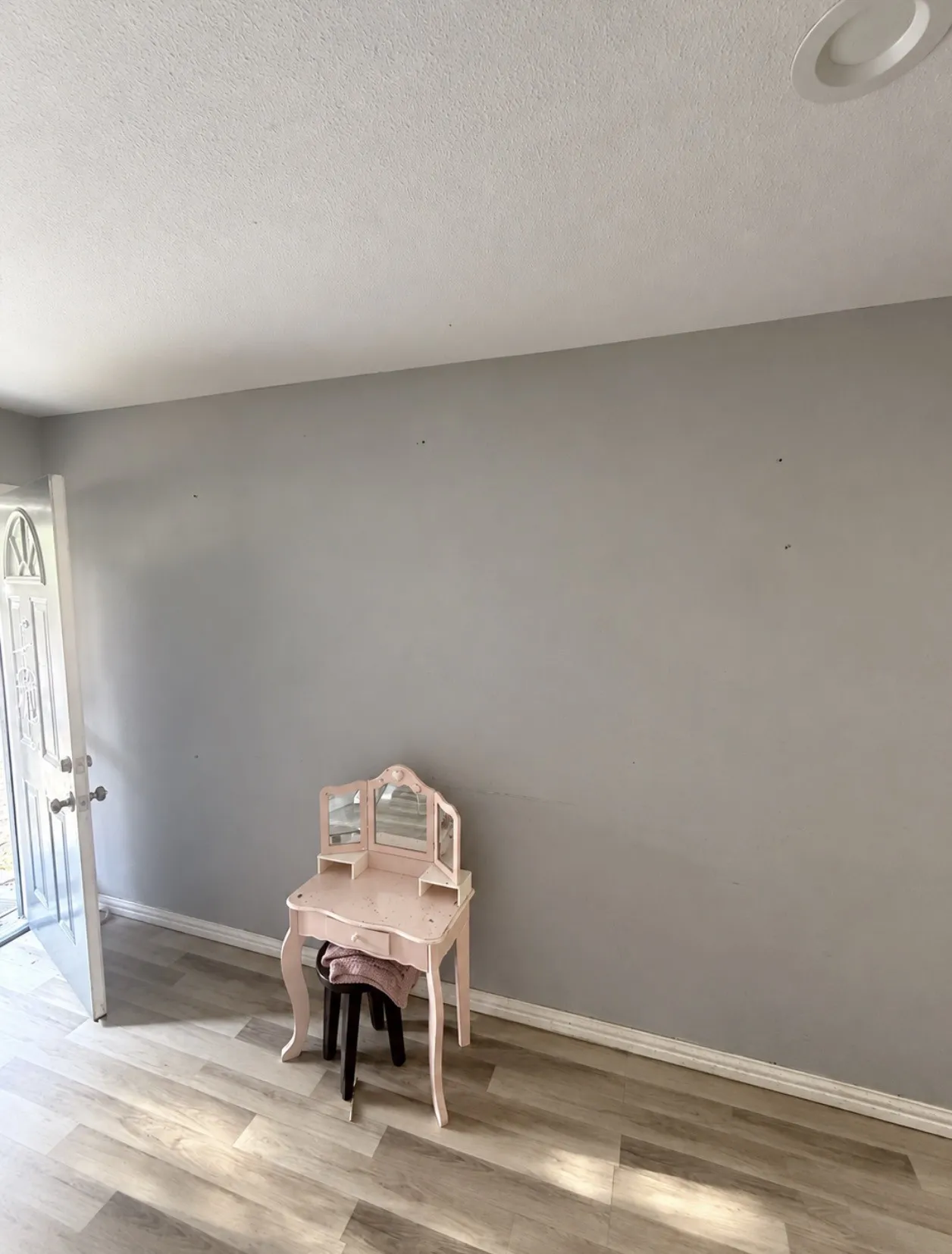 Single Family Residence For Sale in Dallas County , 6840 Timothy Drive, Dallas, Texas 75227, 3 Bedroom, 2 Bathroom, 1 Garage spaces, 2,249 Sqft, built in 1953, mls#21396777, Real Estate Agent in Dallas, Homes For Sale in Dallas county, Homes For Sale in Dallas, Realtor in Dallas Texas, Real Estate Brokerage Independent Realty Texas, Luminita Cordes Realtor