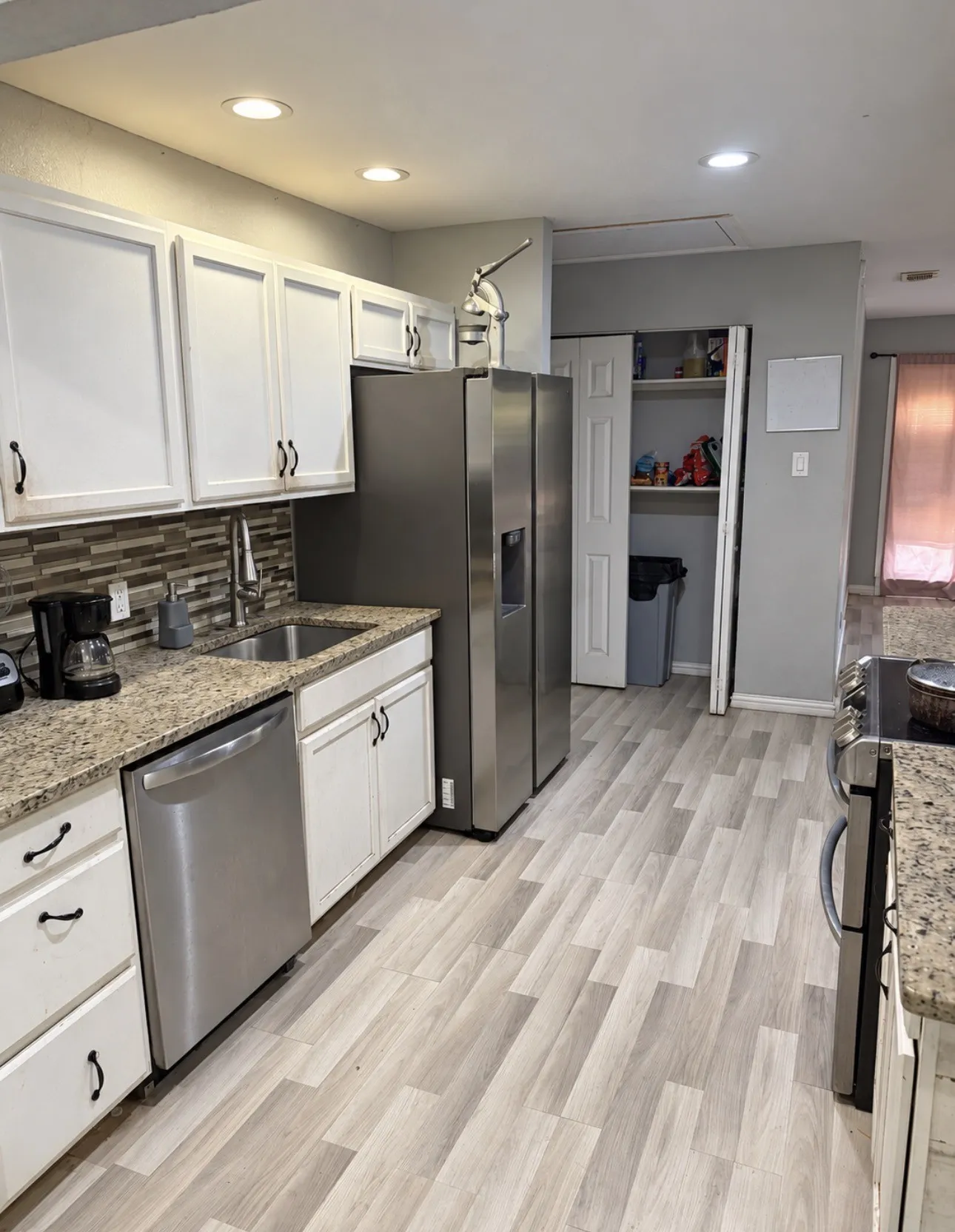 Single Family Residence For Sale in Dallas County , 6840 Timothy Drive, Dallas, Texas 75227, 3 Bedroom, 2 Bathroom, 1 Garage spaces, 2,249 Sqft, built in 1953, mls#21396777, Real Estate Agent in Dallas, Homes For Sale in Dallas county, Homes For Sale in Dallas, Realtor in Dallas Texas, Real Estate Brokerage Independent Realty Texas, Luminita Cordes Realtor